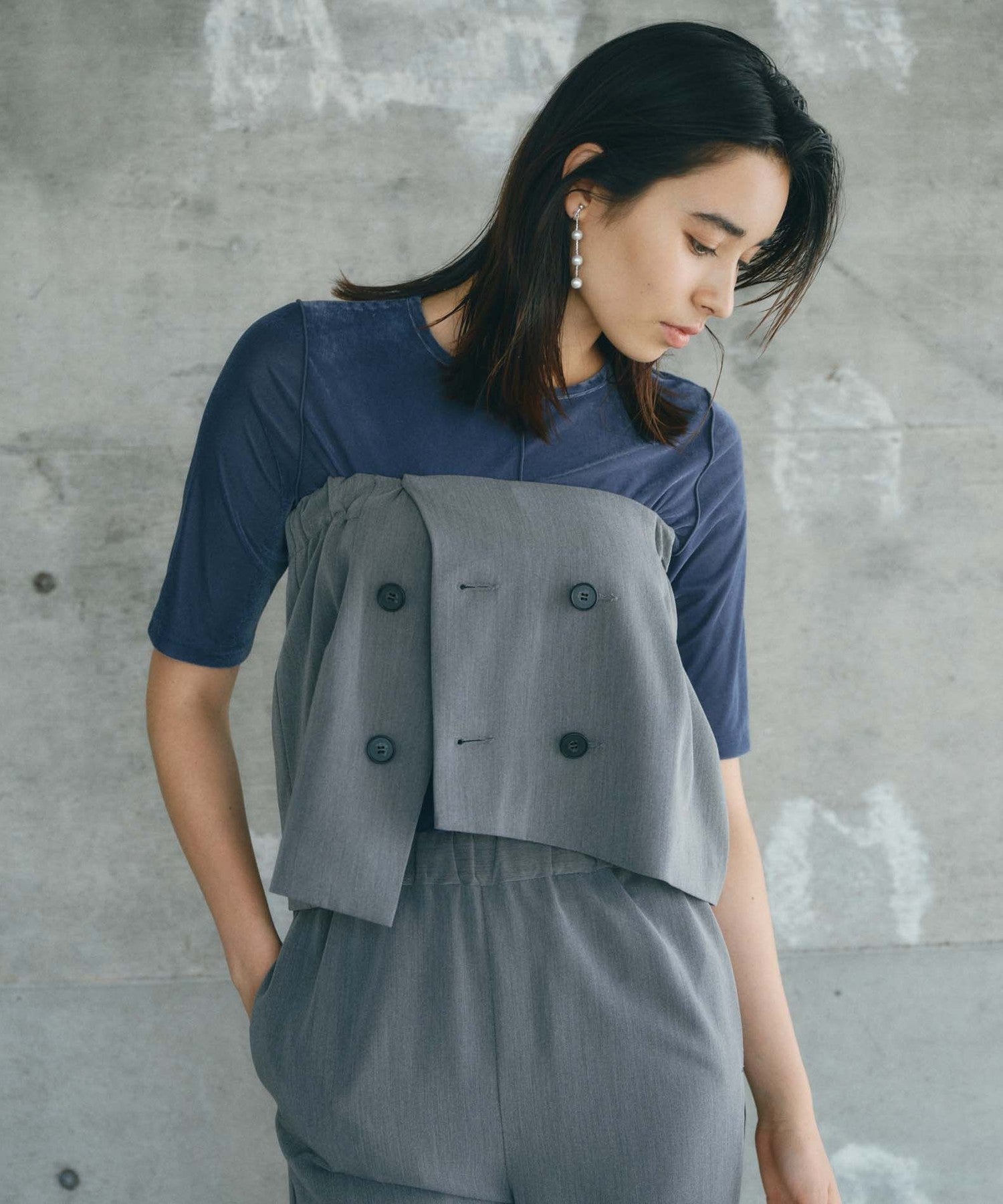 2271-W1R2562106__F,06,