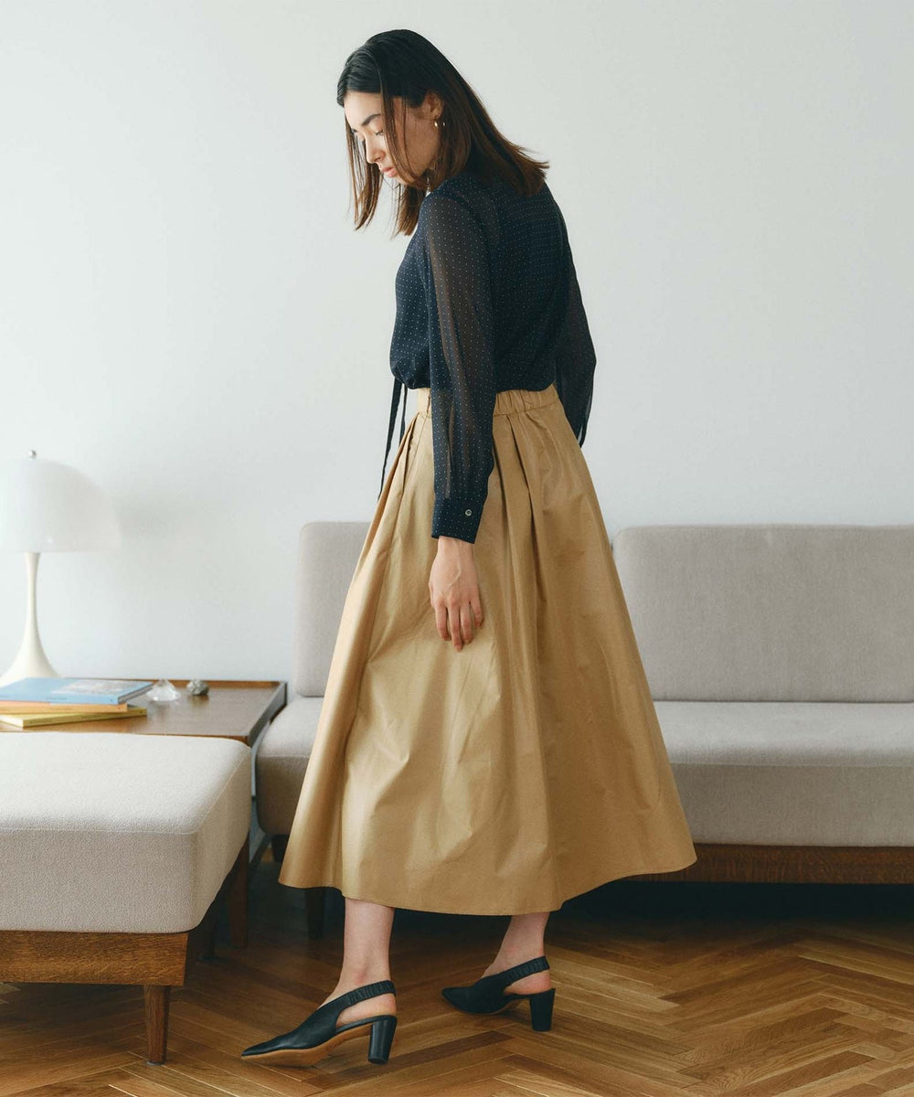 UNDERCOVER 22-23AW ランウェイ着用 レザースカート ゴールド UNDERCOVER 2023AW WOMEN'S COLLECTION │ QUI - Fashion & Culture media