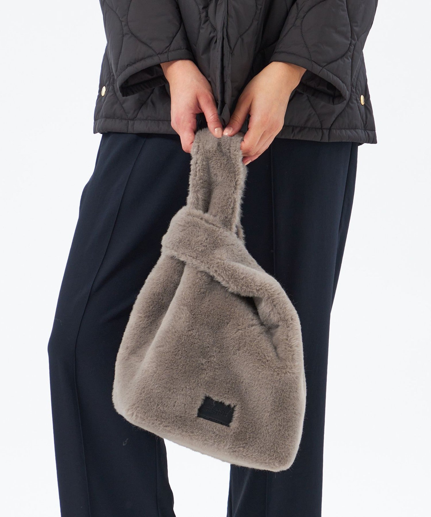 2301-H510261106__J,06,