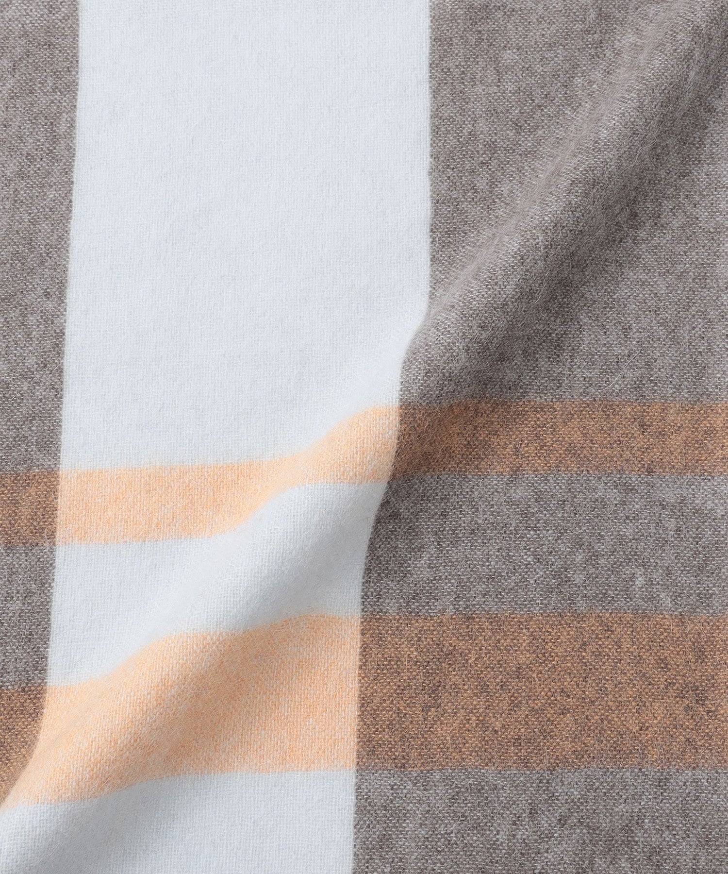 2301-H570122720__R,20,