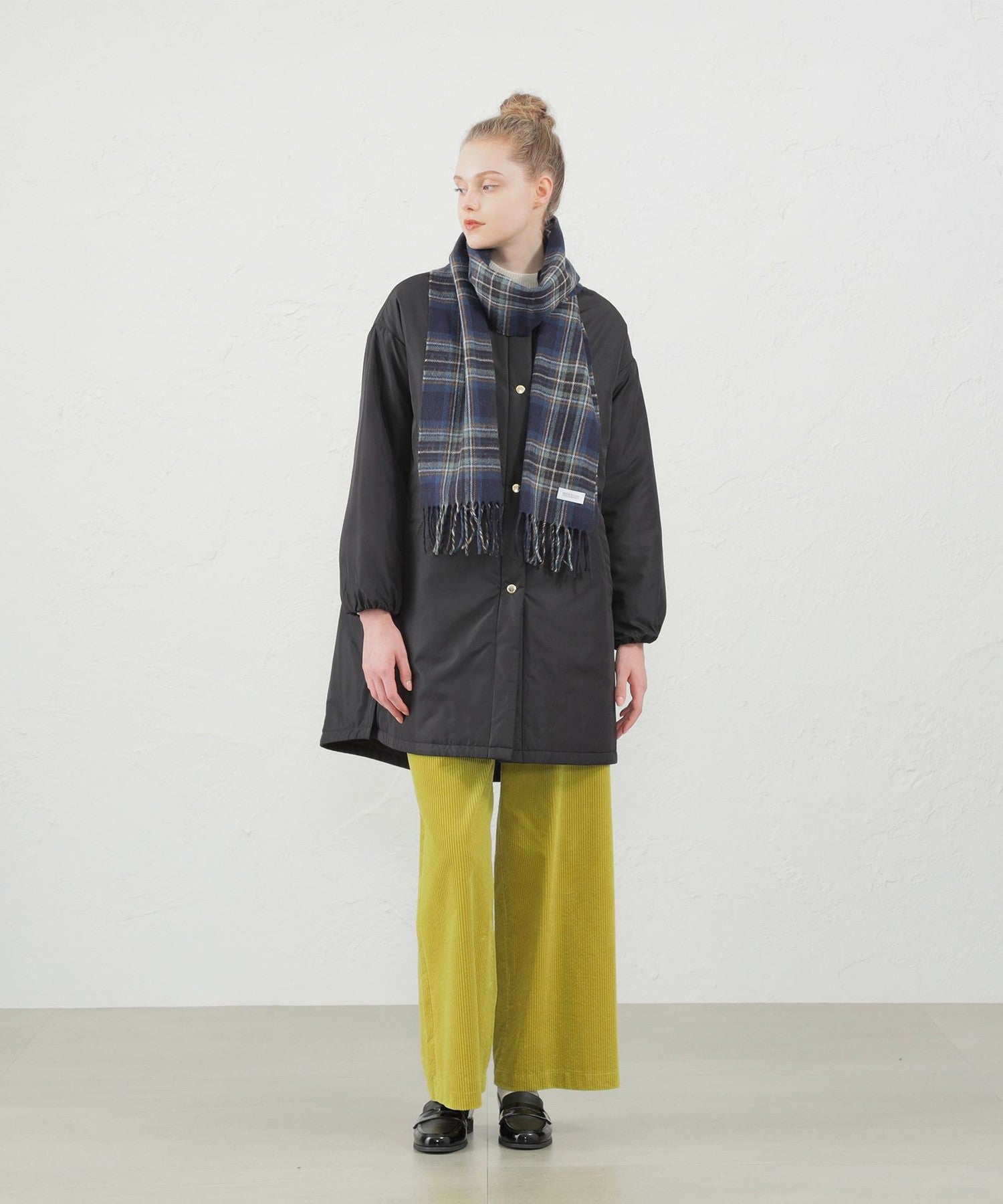 2301-H570126240__F,40,