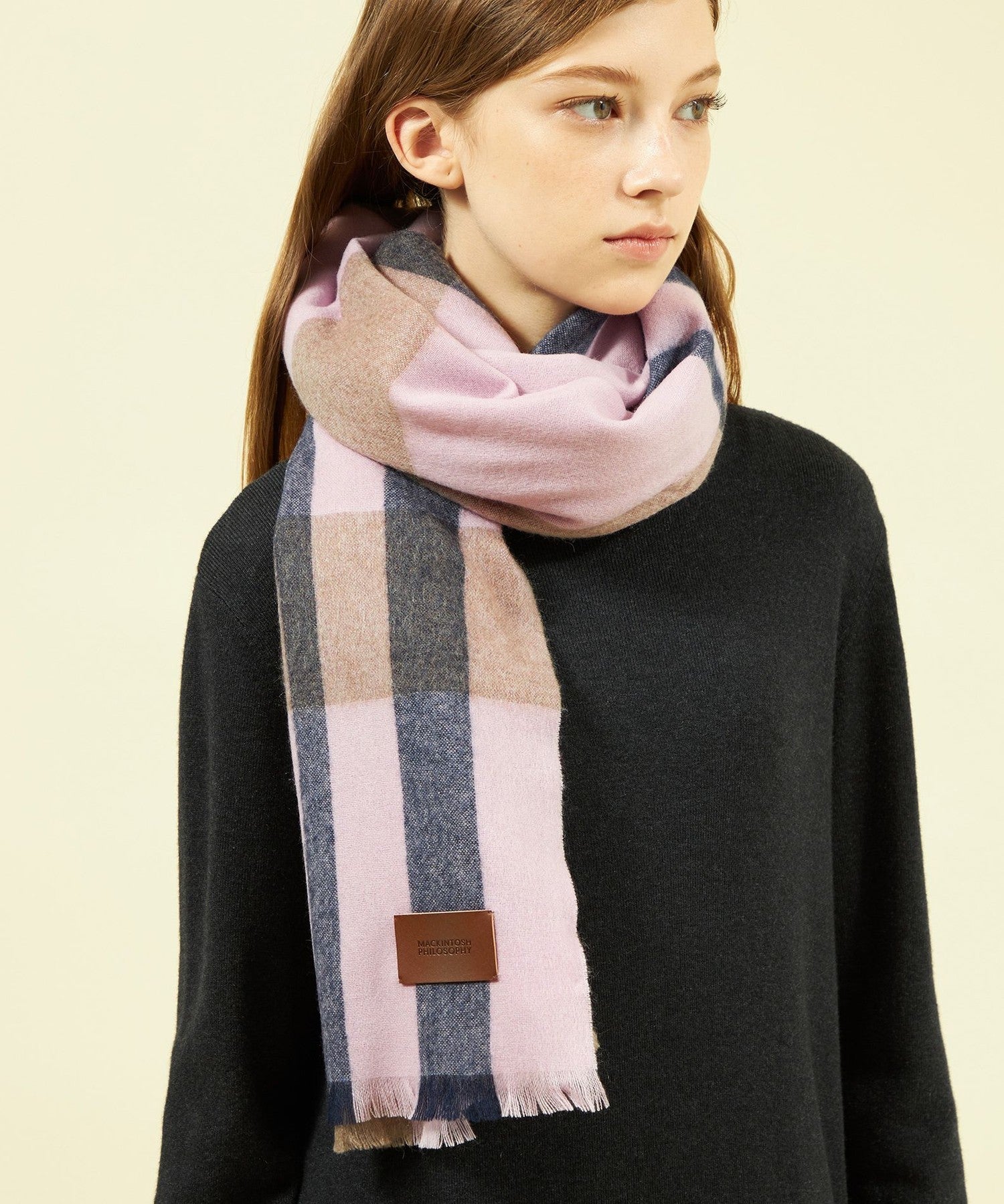 2301-H570142714__A,14,