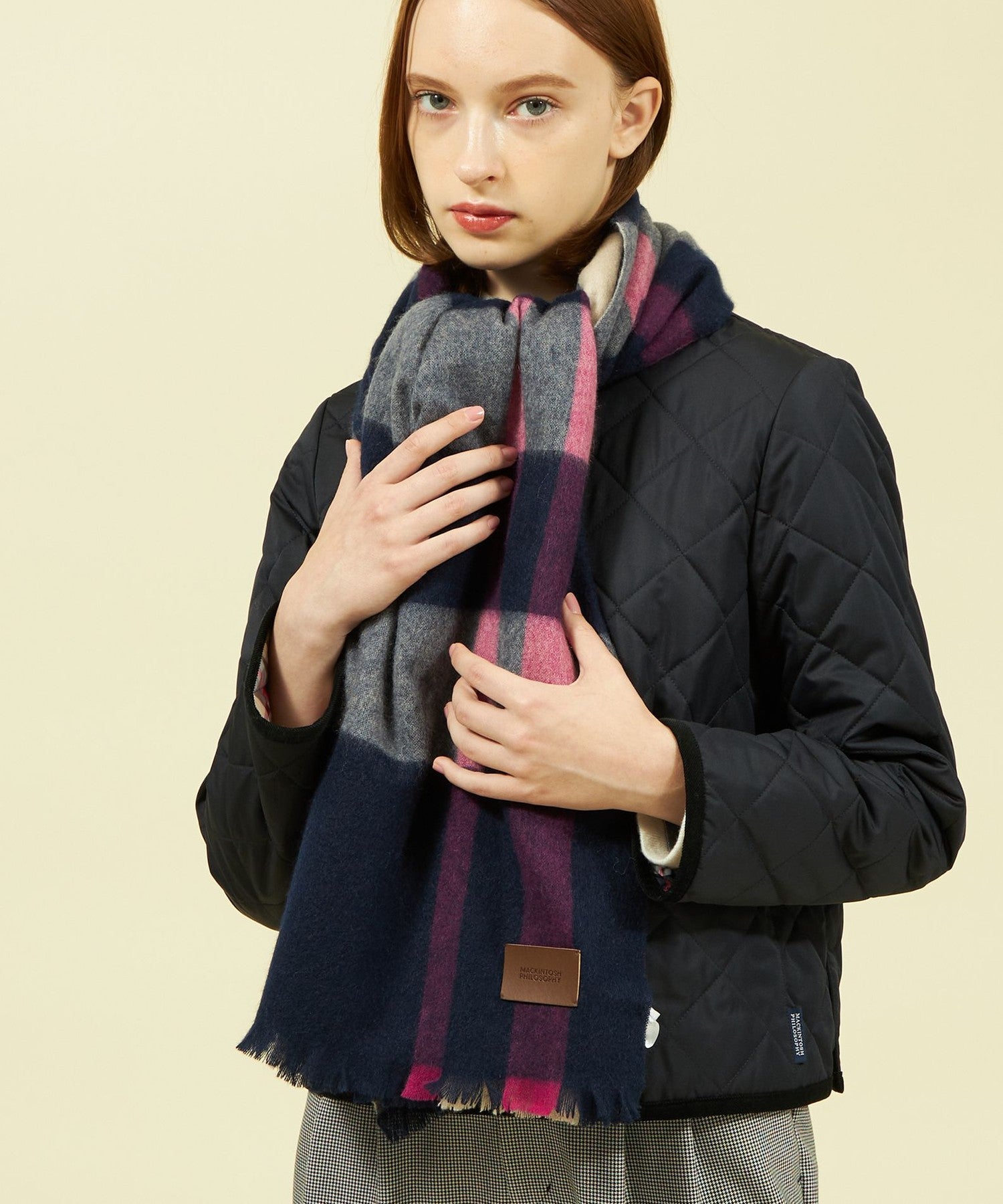 2301-H570142729__A,29,