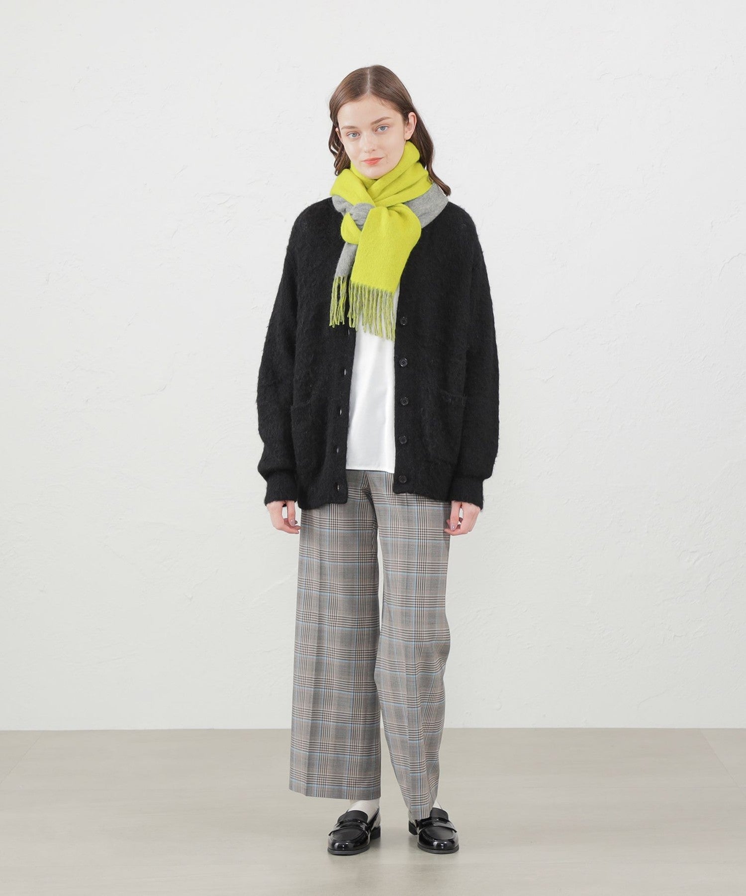 2301-H570322825__F,25,