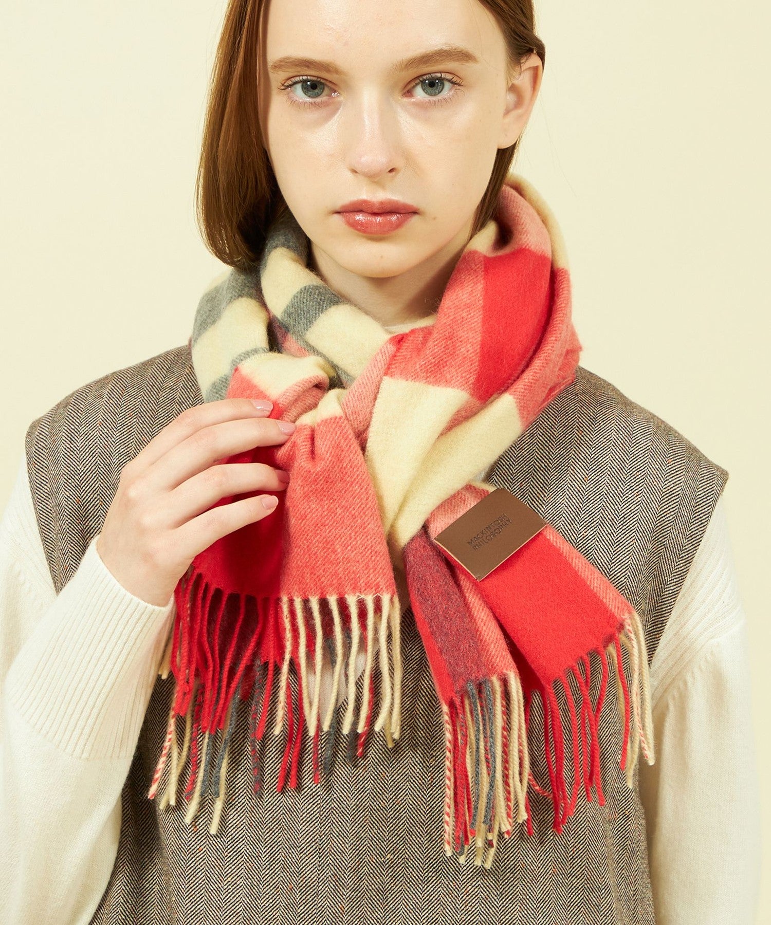 2301-H571042717__A,17,