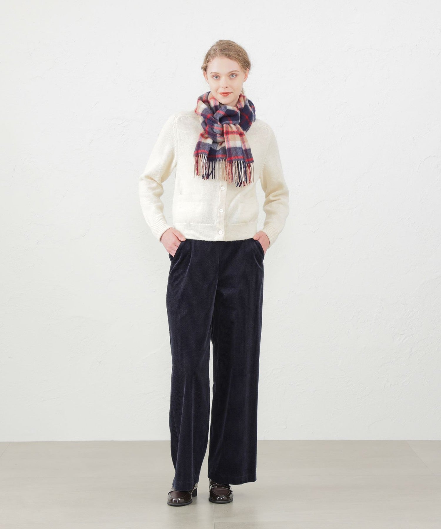 2301-H571122740__E,40,