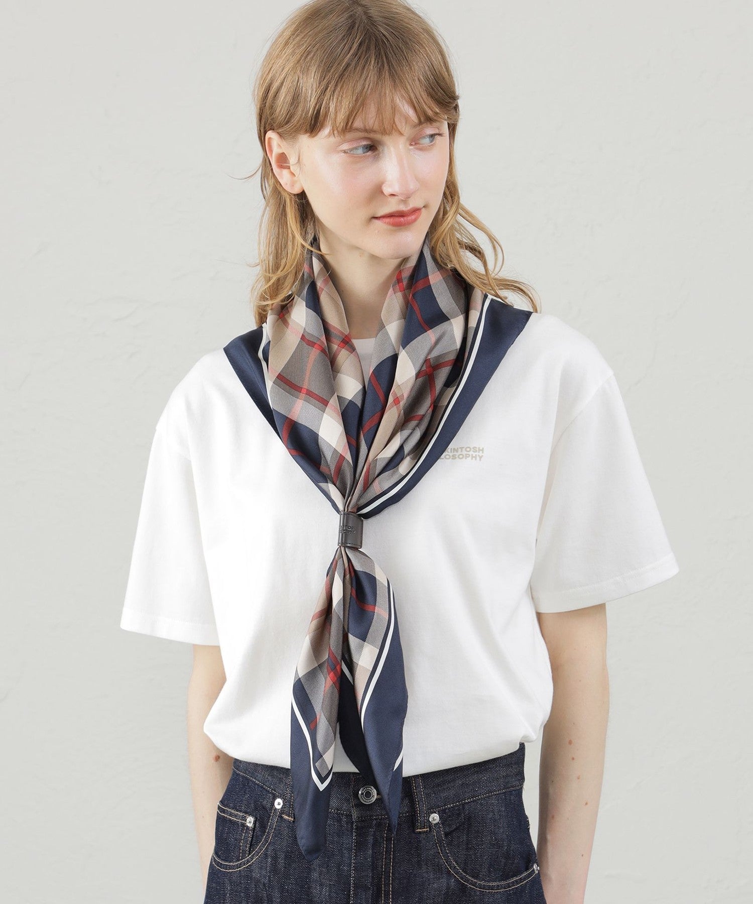 2301-H572242229__A,29,