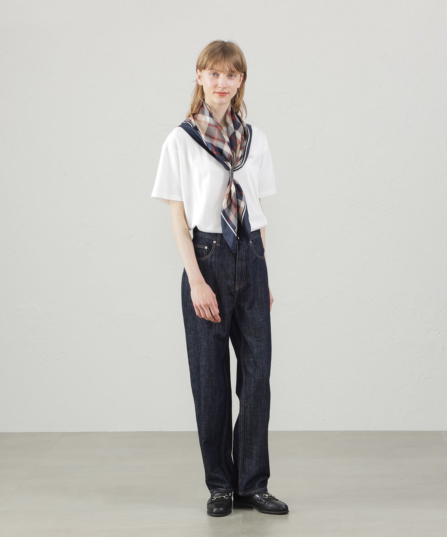 2301-H572242229__I,29,