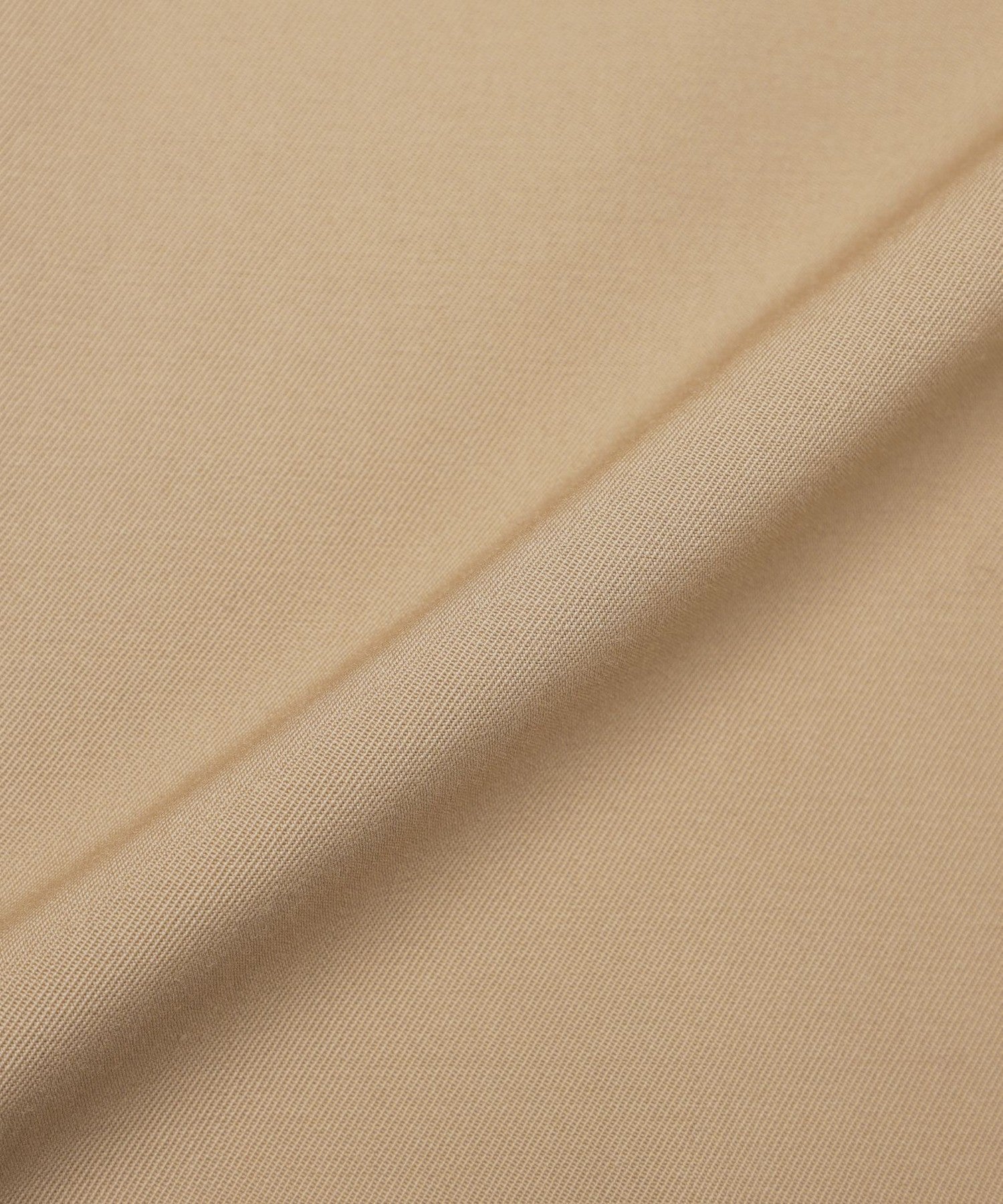 2301-H5A0883242__Q,42,