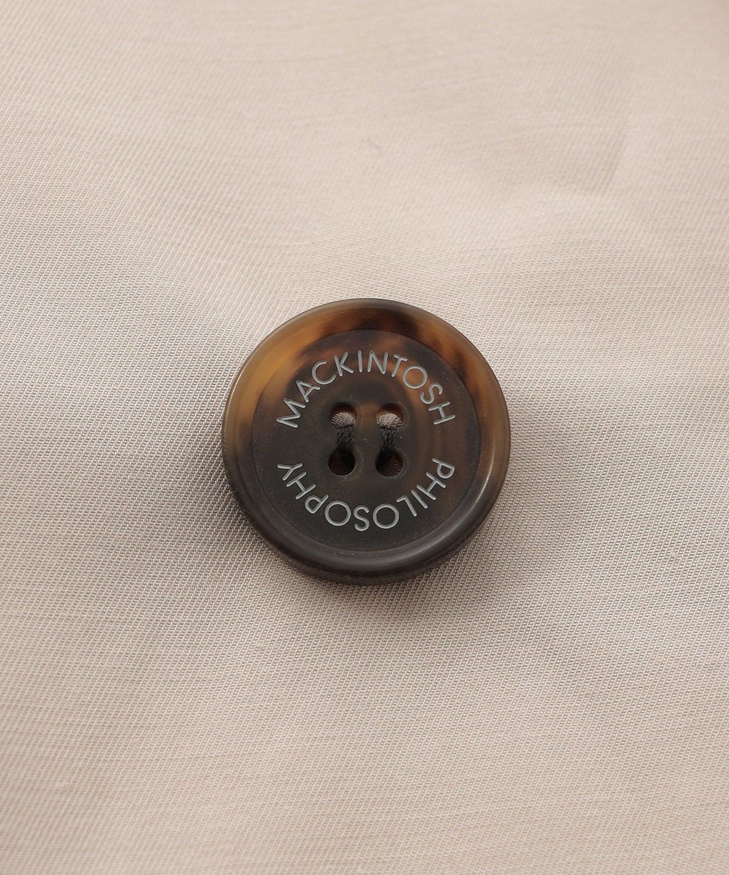 2301-H5A0971142__Q,42,