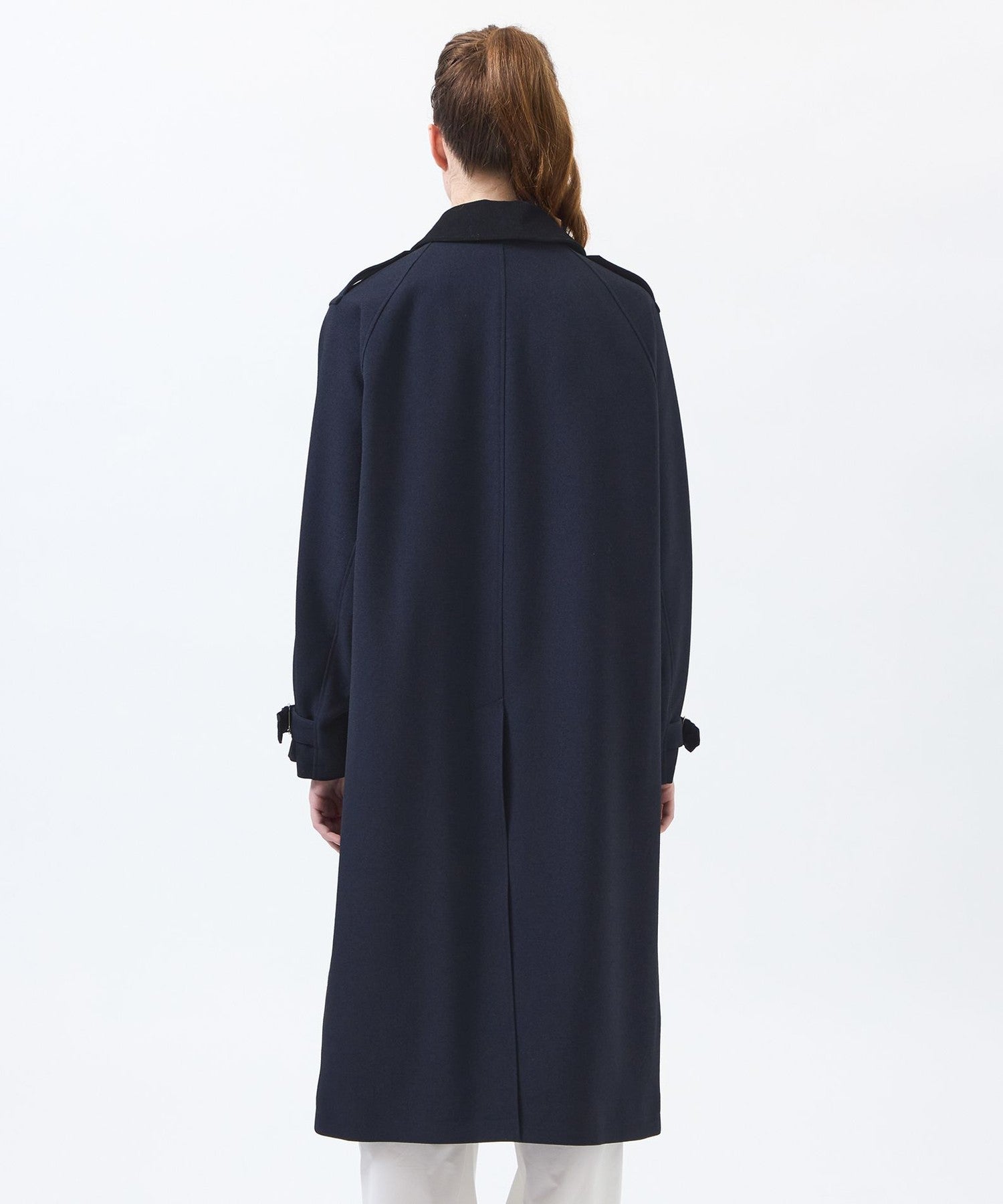 2301-H5A5374229__M,29,