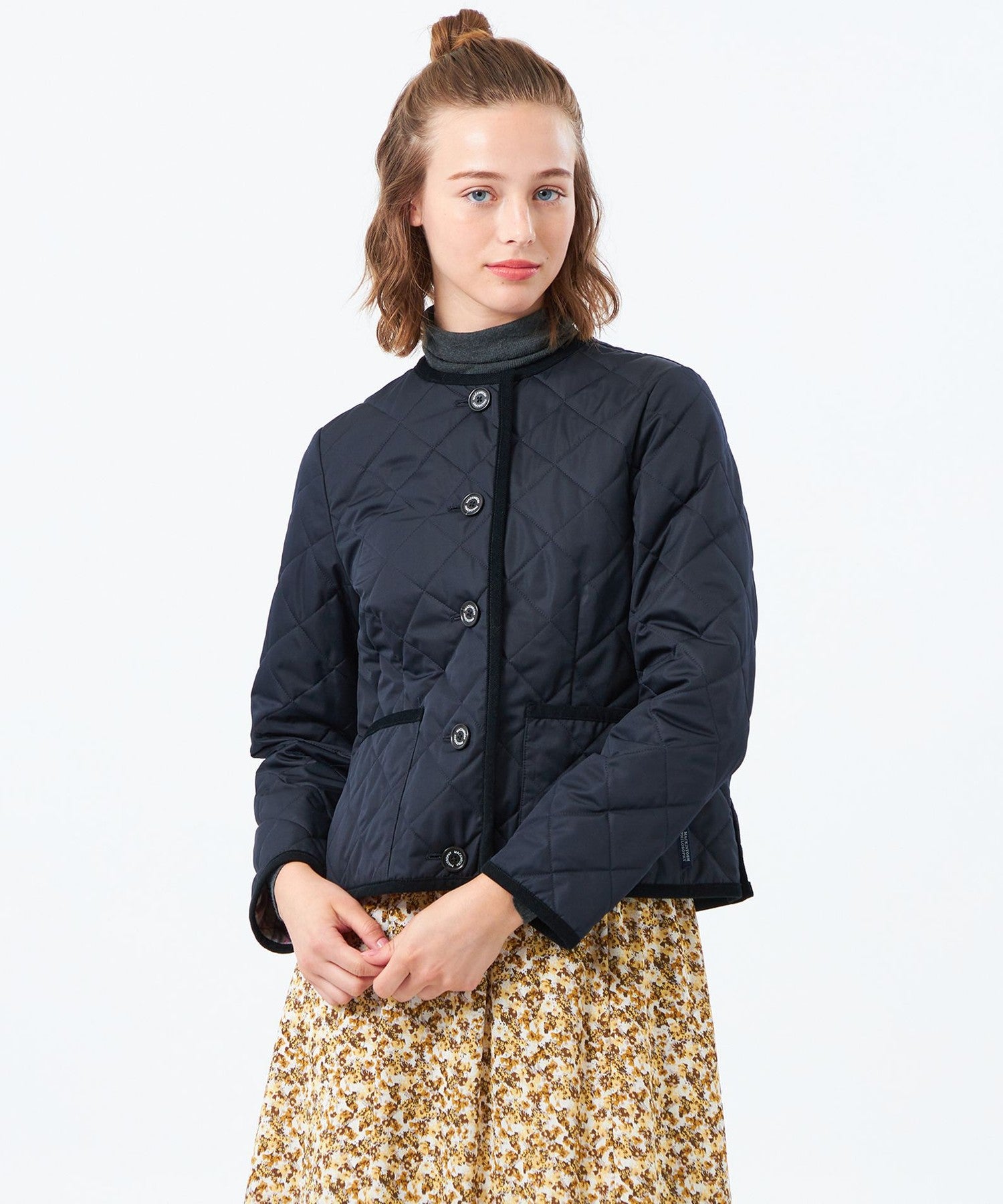 2301-H5E0263029__A,29,モデル身長175cm 着用サイズ：38