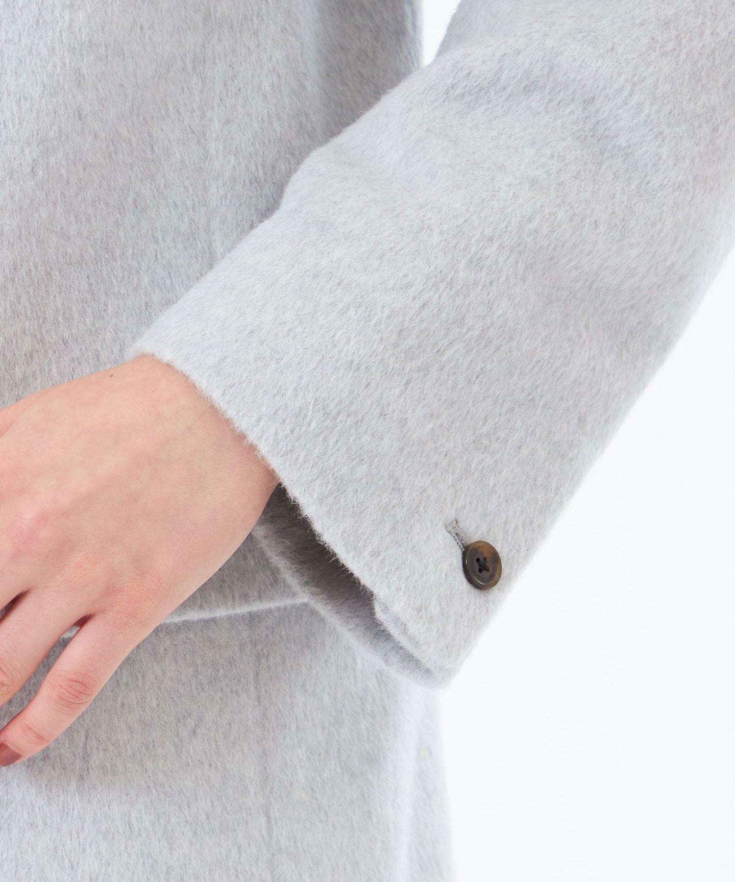 2301-H5E8368506__O,06,