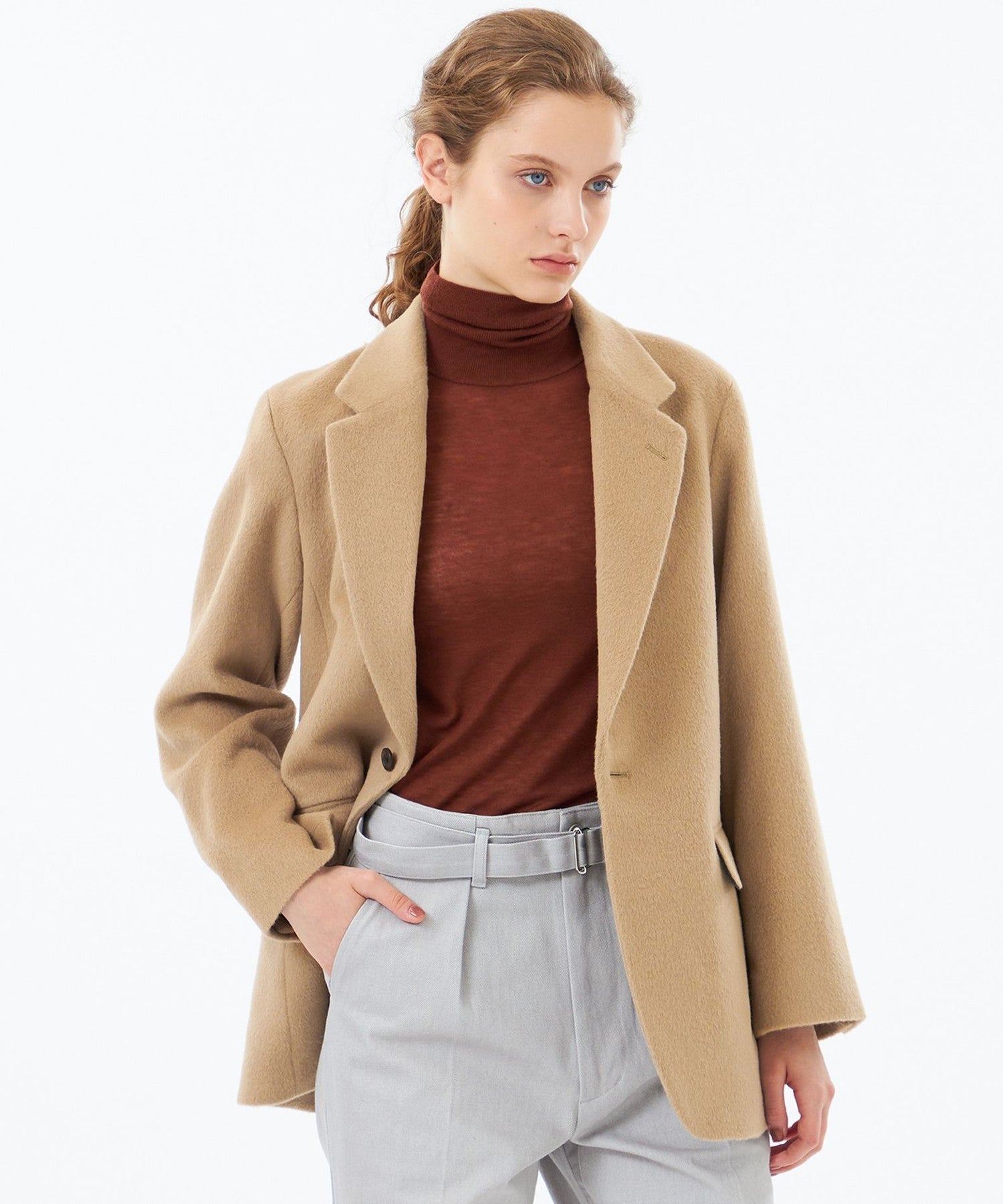 2301-H5E8368545__A,45,モデル身長172cm 着用サイズ：38