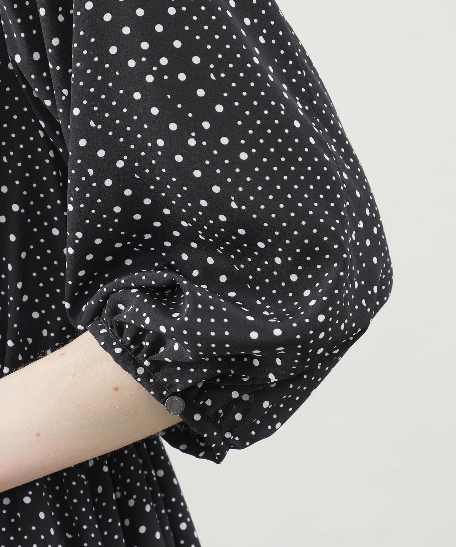 2301-H5J0440709__N,09,