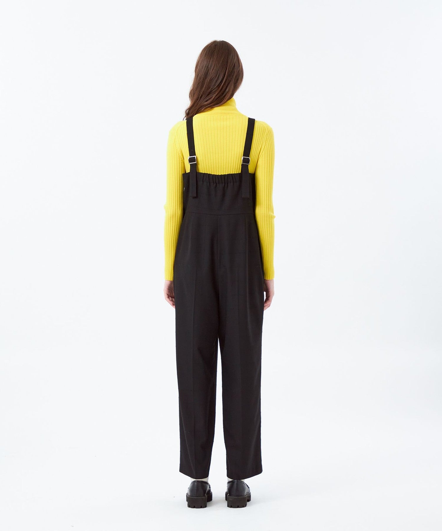 2301-H5J1067709__M,09,