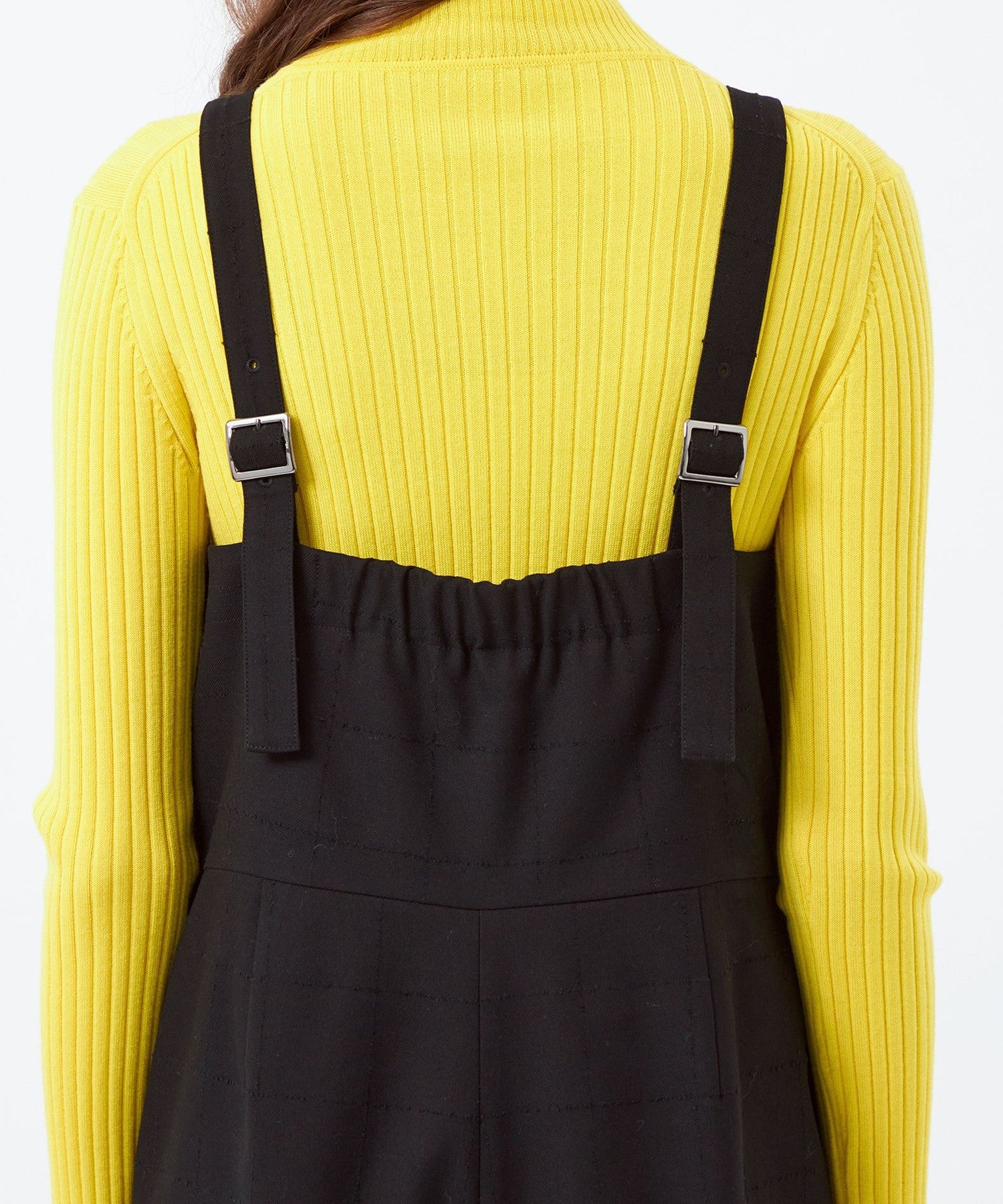 2301-H5J1067709__N,09,