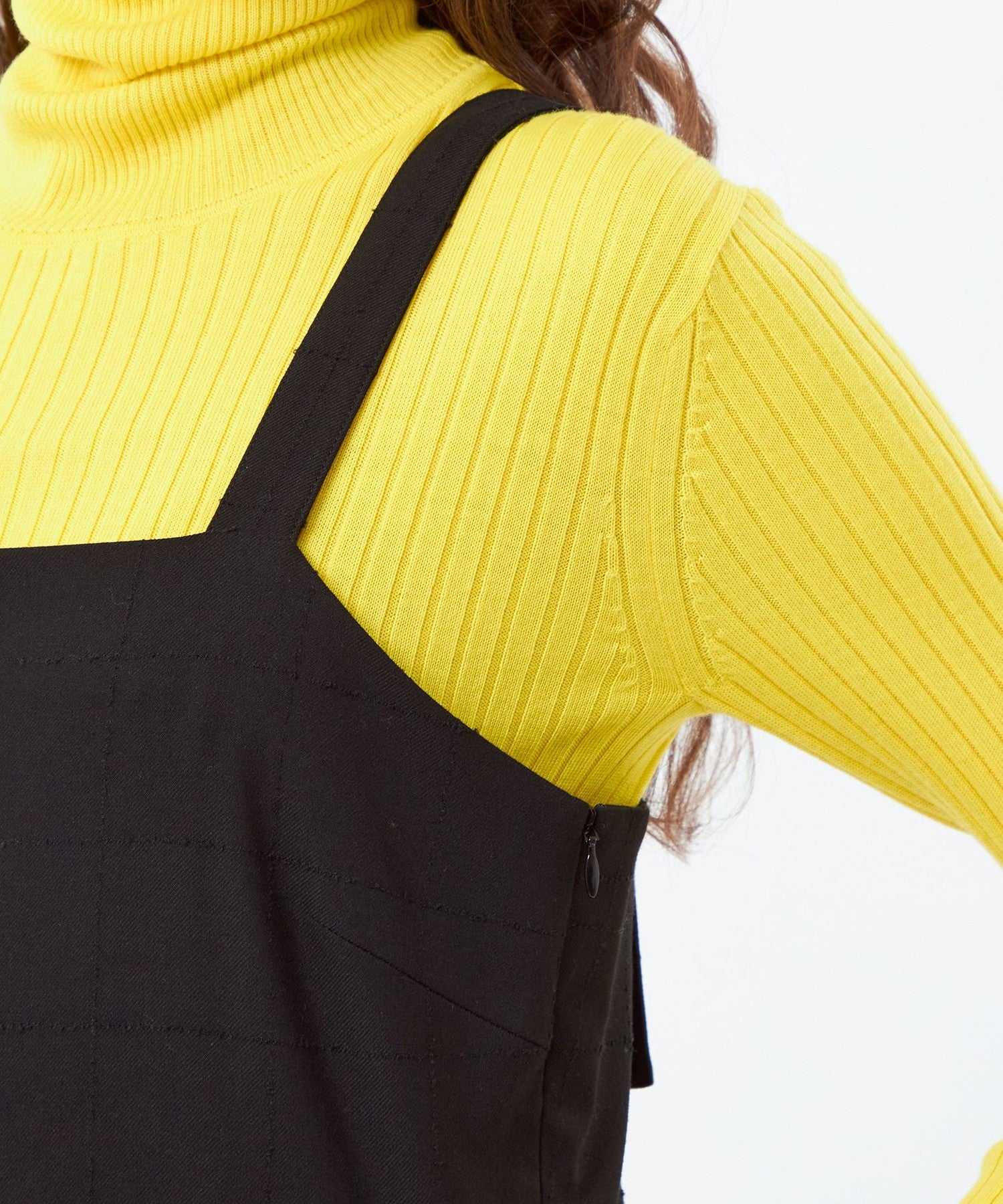 2301-H5J1067709__O,09,