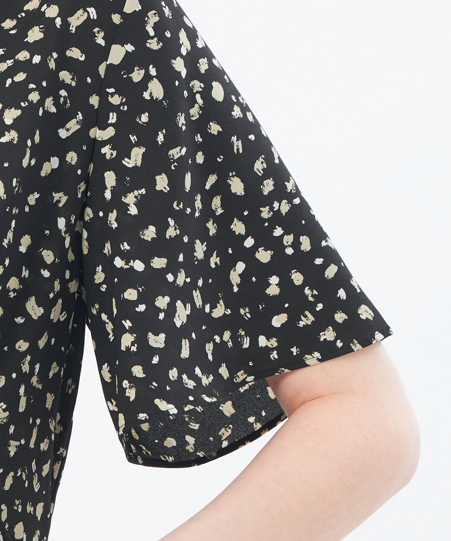 2301-H5J1657509__N,09,