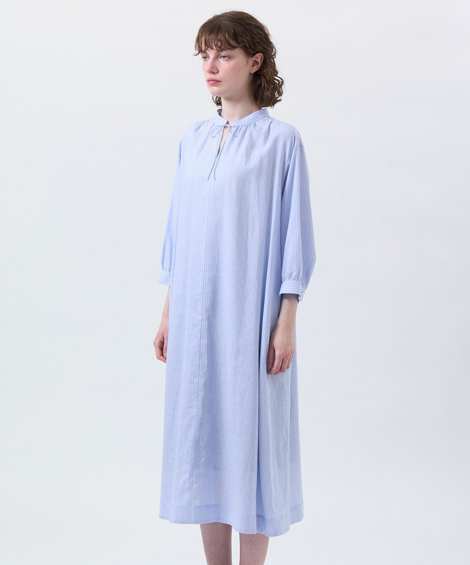 2301-H5J1976422__L,22,