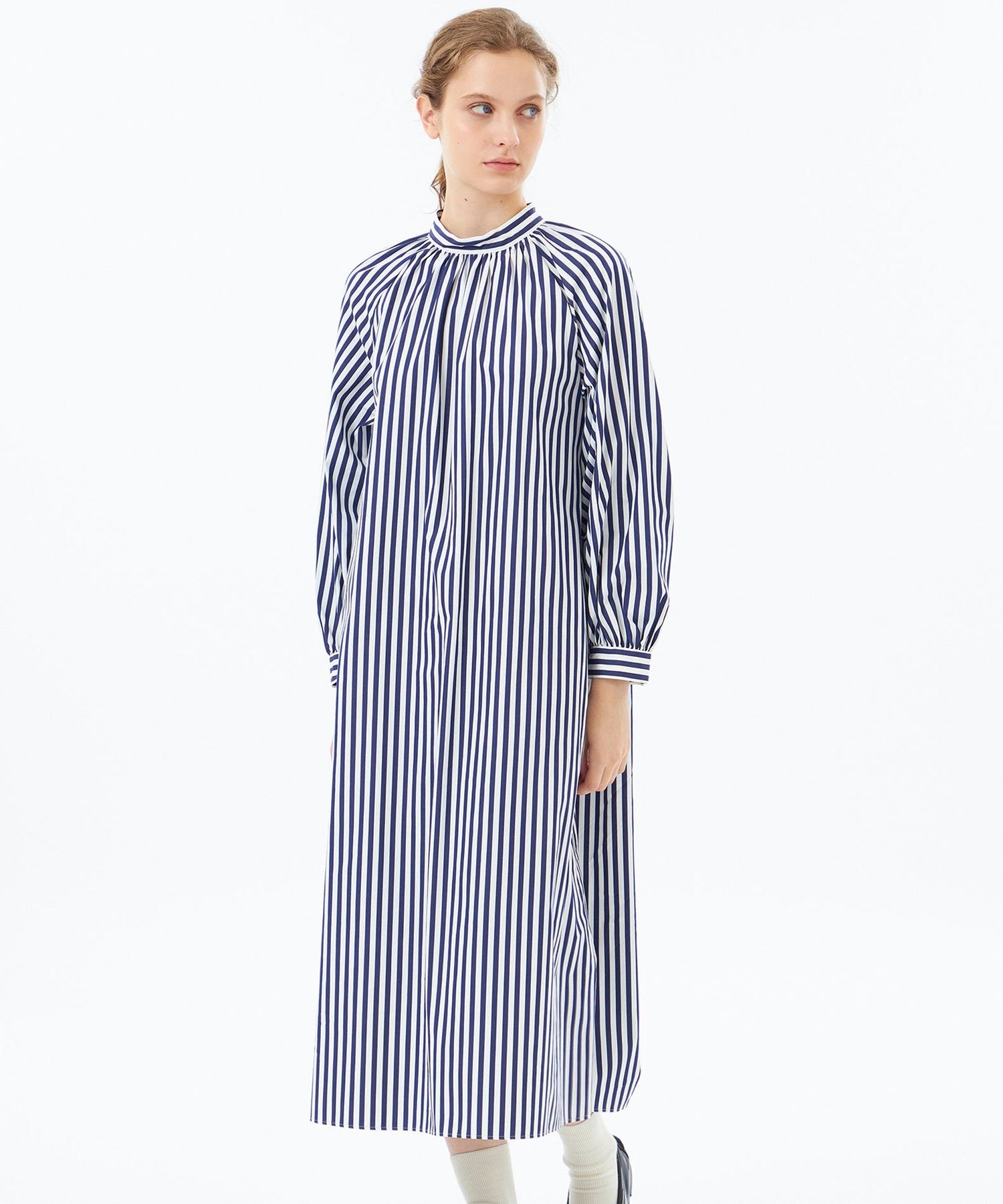 2301-H5J4668629__A,29,モデル身長172cm 着用サイズ：38