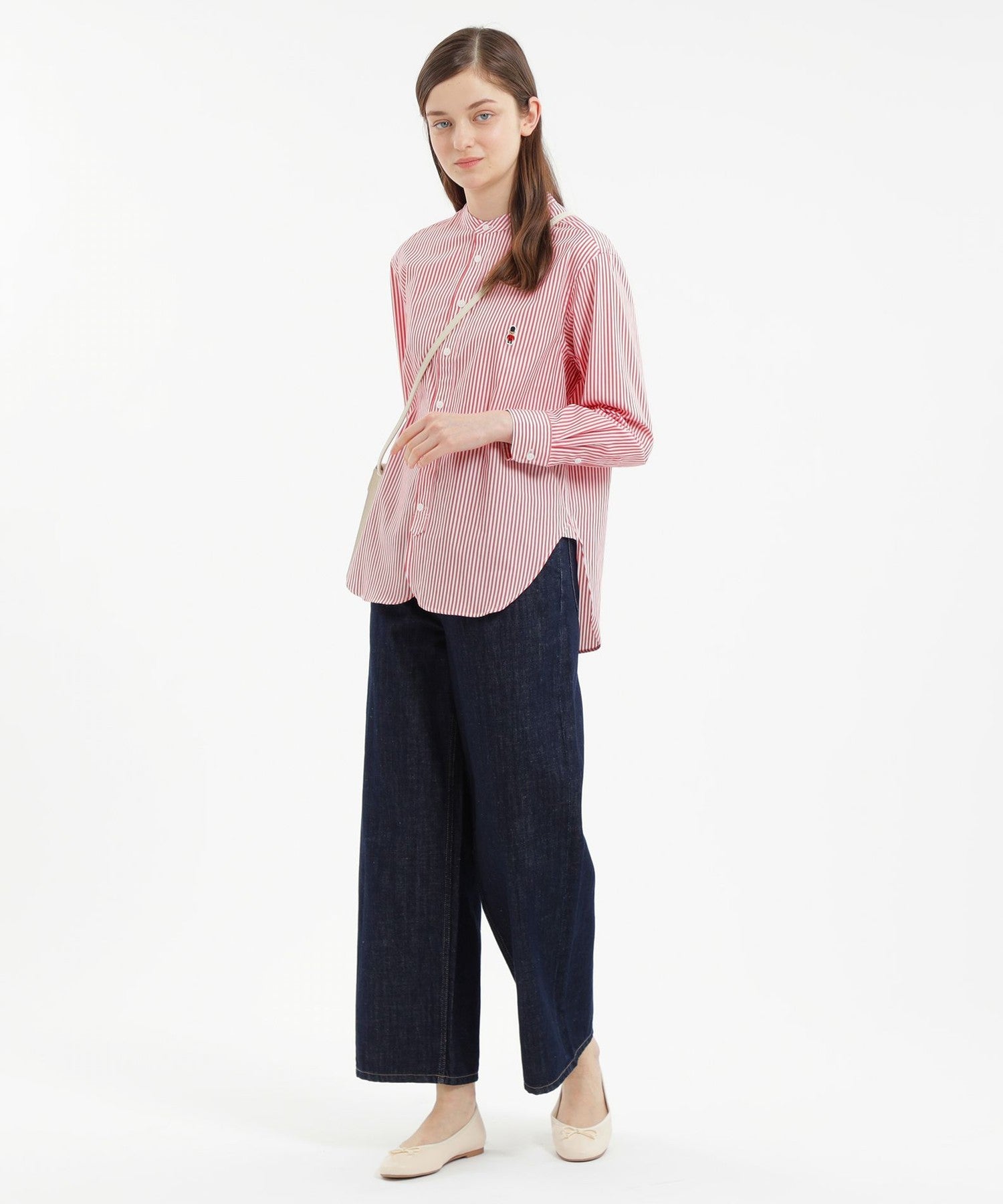 2301-H5M9318216__F,16,