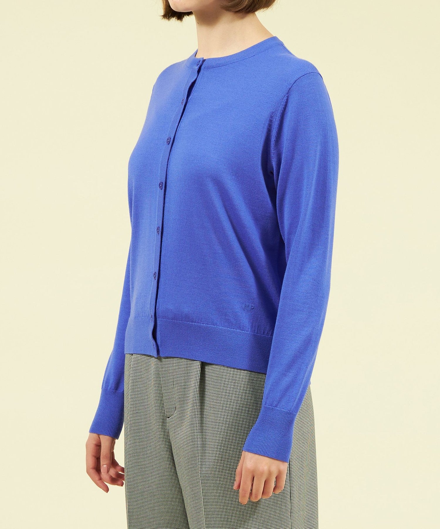 2301-H5N0148624__N,24,