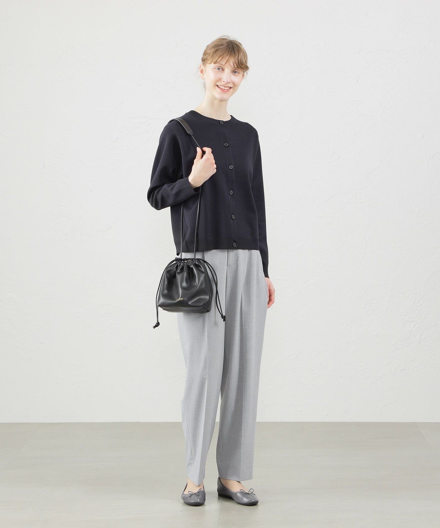 2301-H5N0447272__I,72,