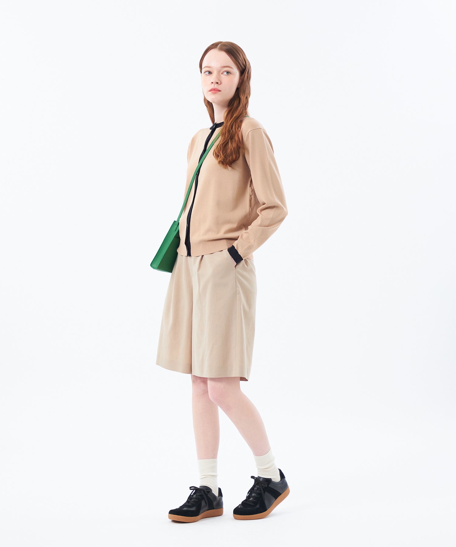 2301-H5N0459808__I,08,