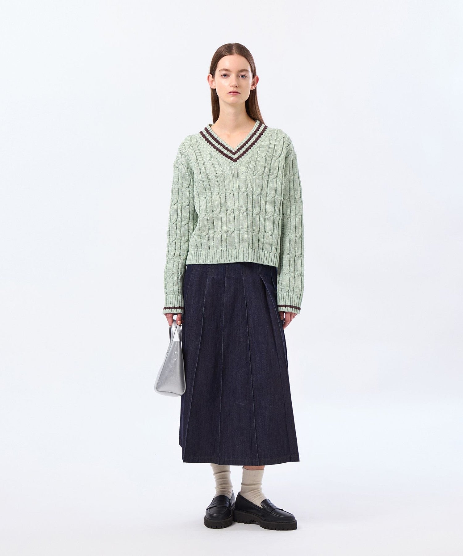 2301-H5N3176129__J,29,