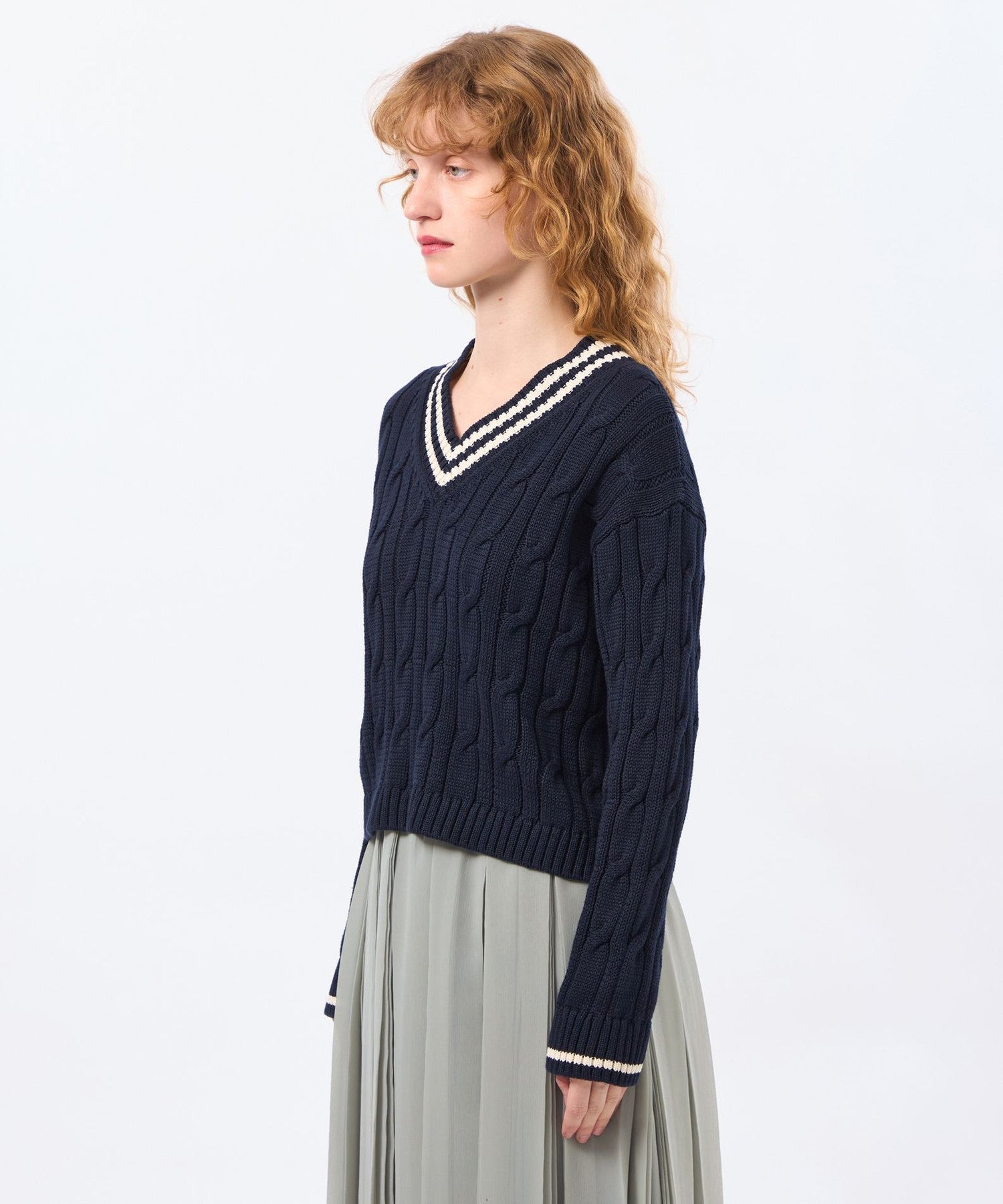 2301-H5N3176129__L,29,