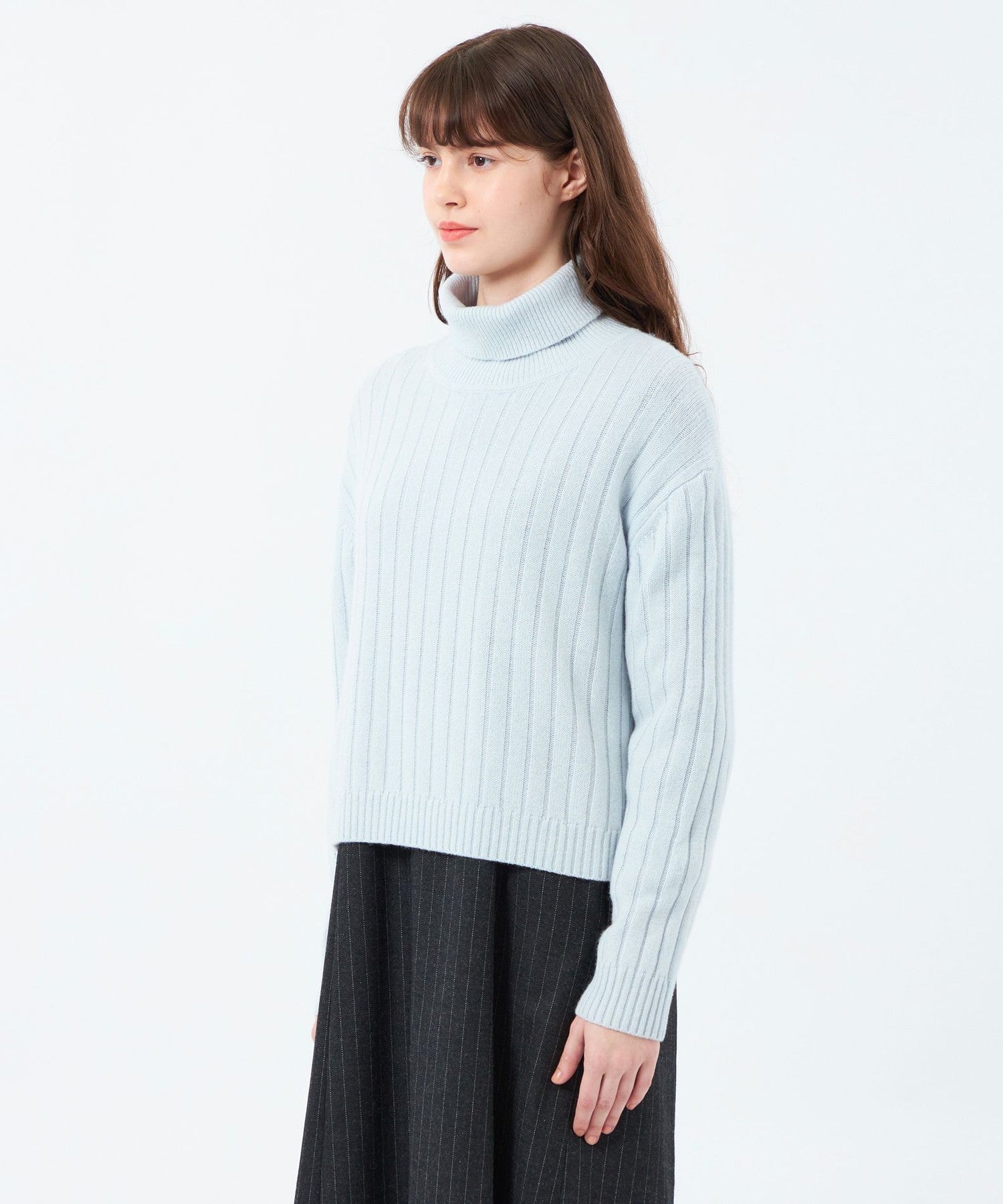 2301-H5N4161320__N,20,