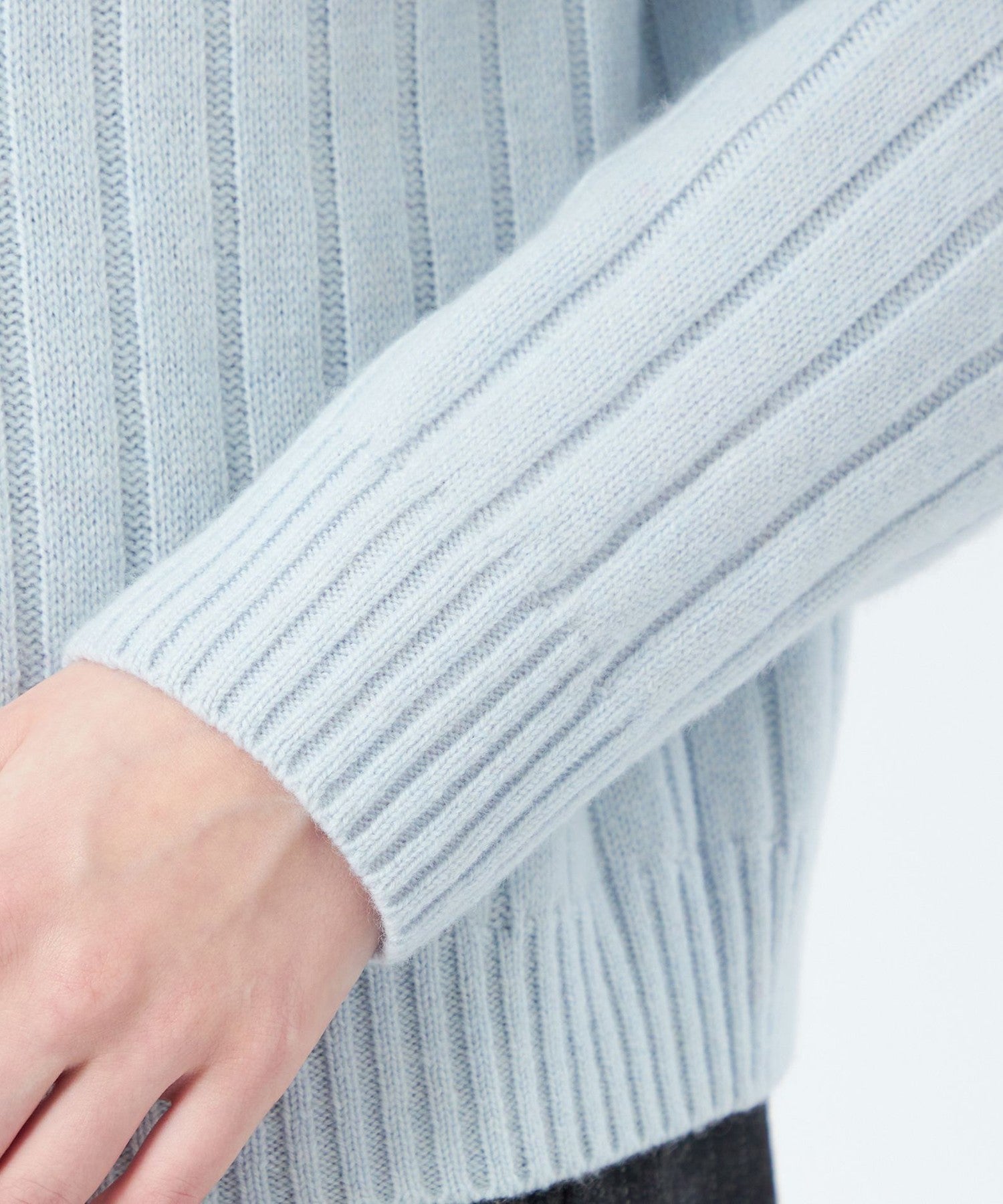 2301-H5N4161320__P,20,