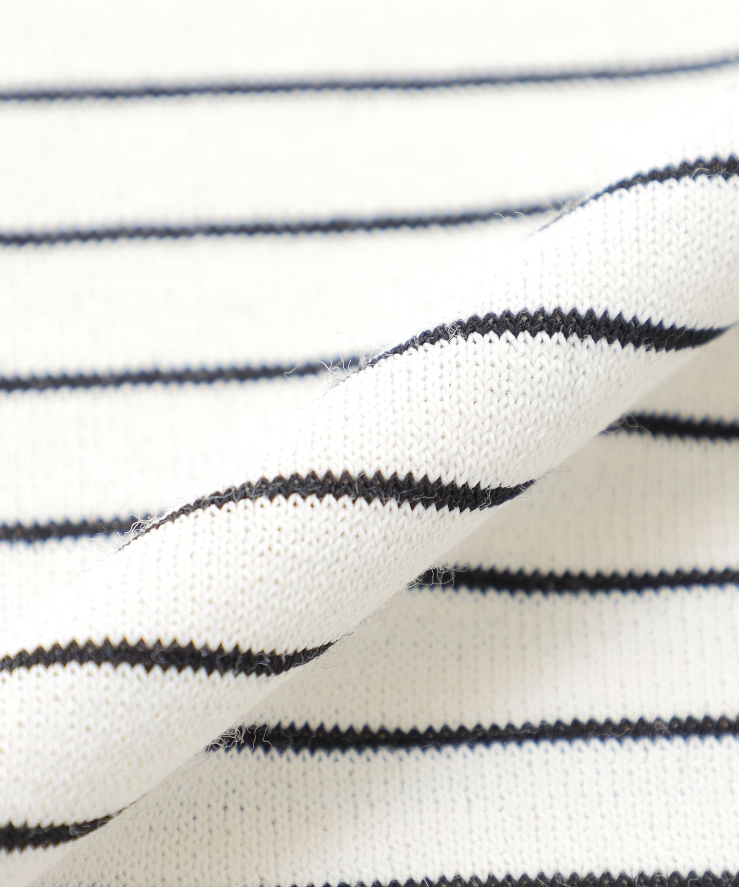 2301-H5N5147409__Q,09,