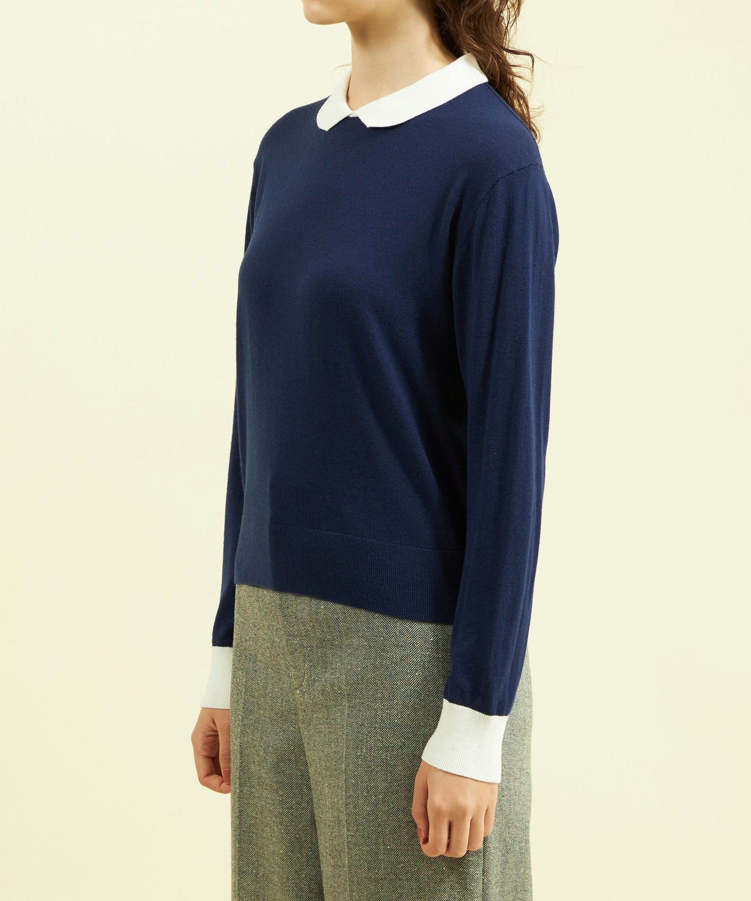 2301-H5N5149029__M,29,