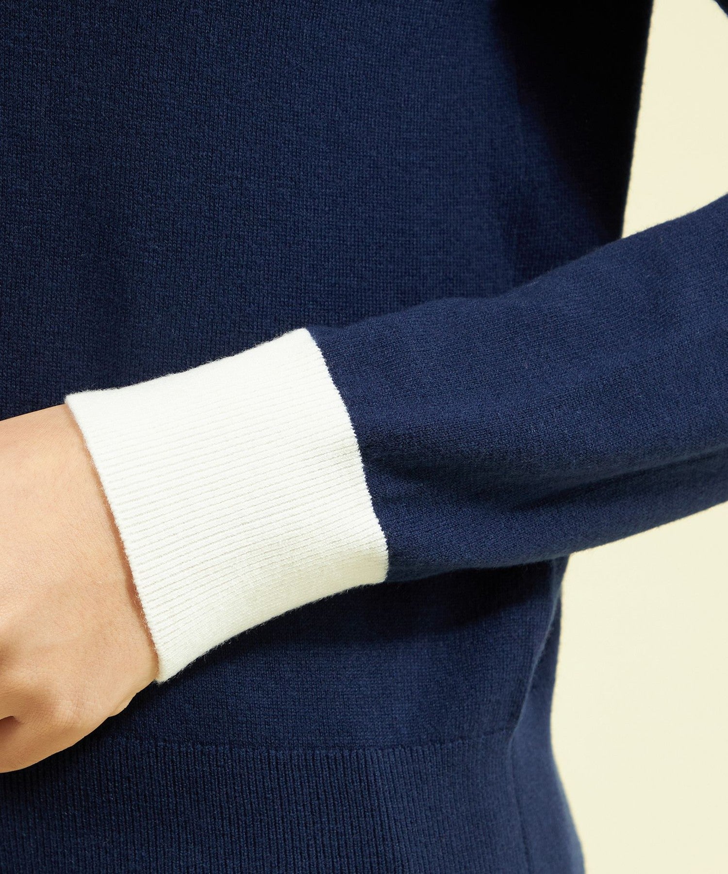 2301-H5N5149029__O,29,