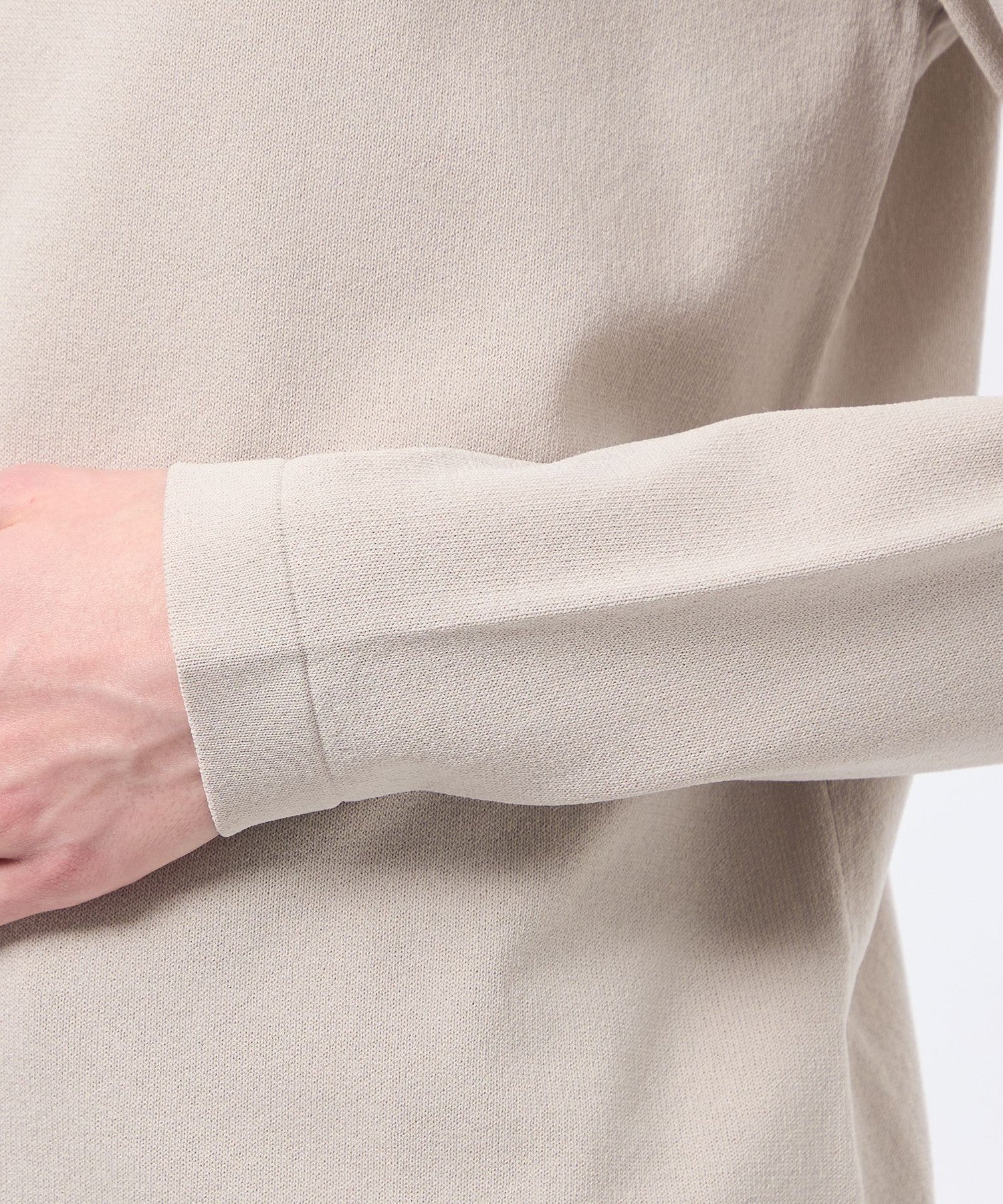 2301-H5N5175142__P,42,