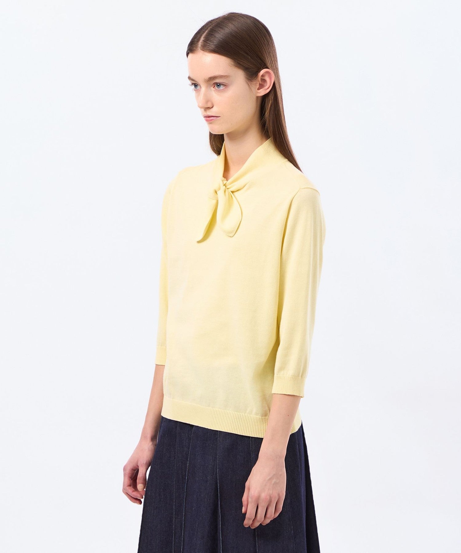 2301-H5N5177062__M,62,