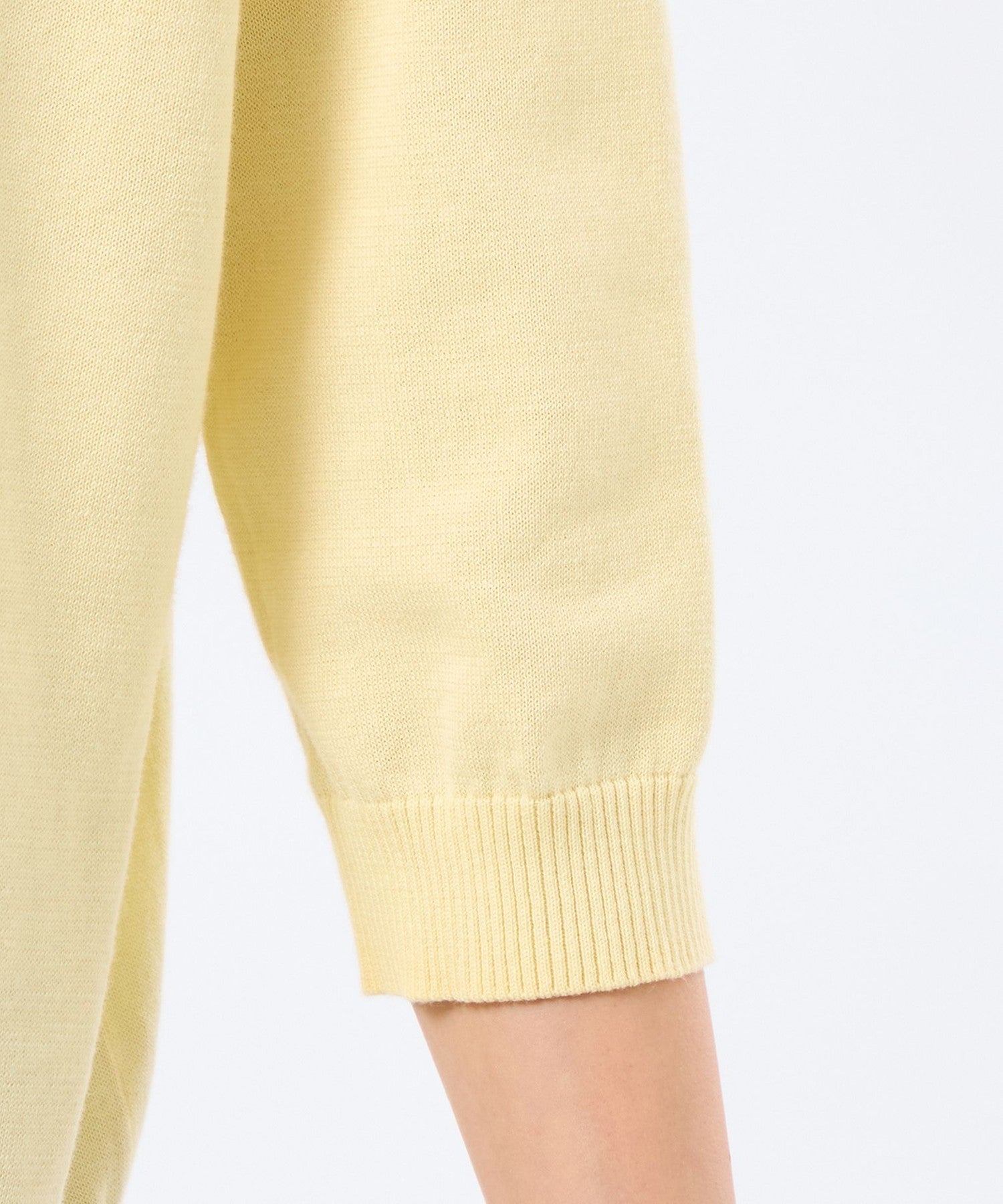 2301-H5N5177062__O,62,