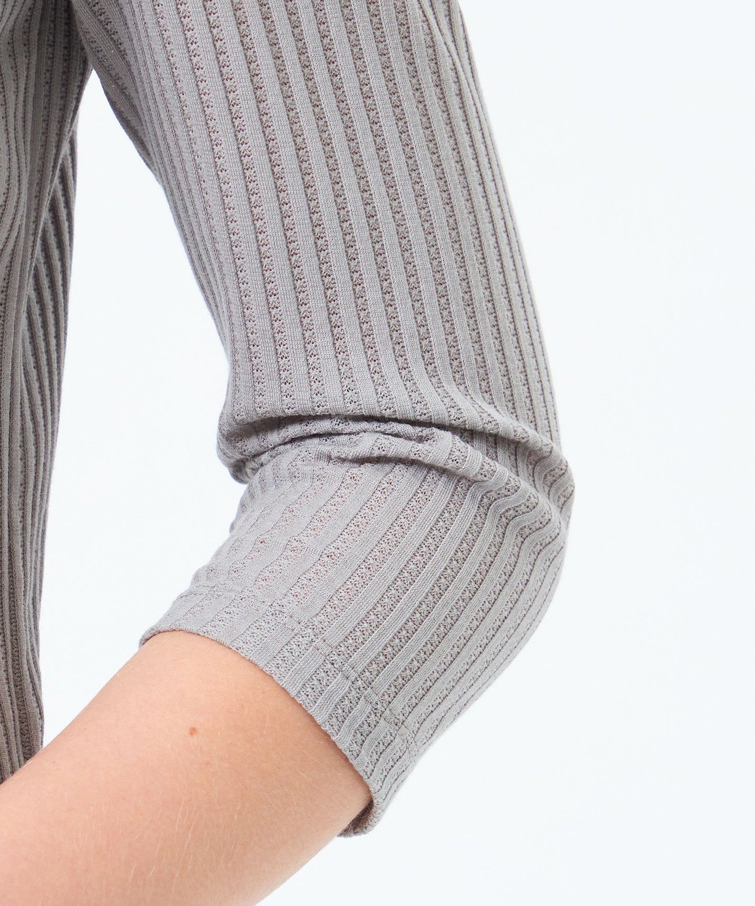 2301-H5P0558540__N,40,