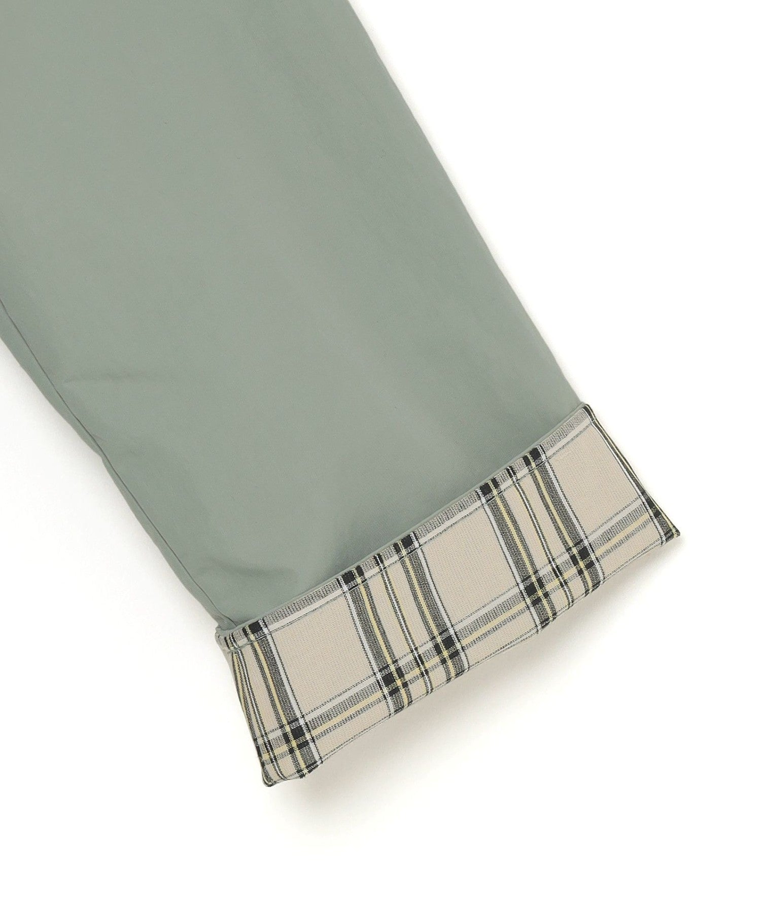 2301-R9A5357570__N,70,