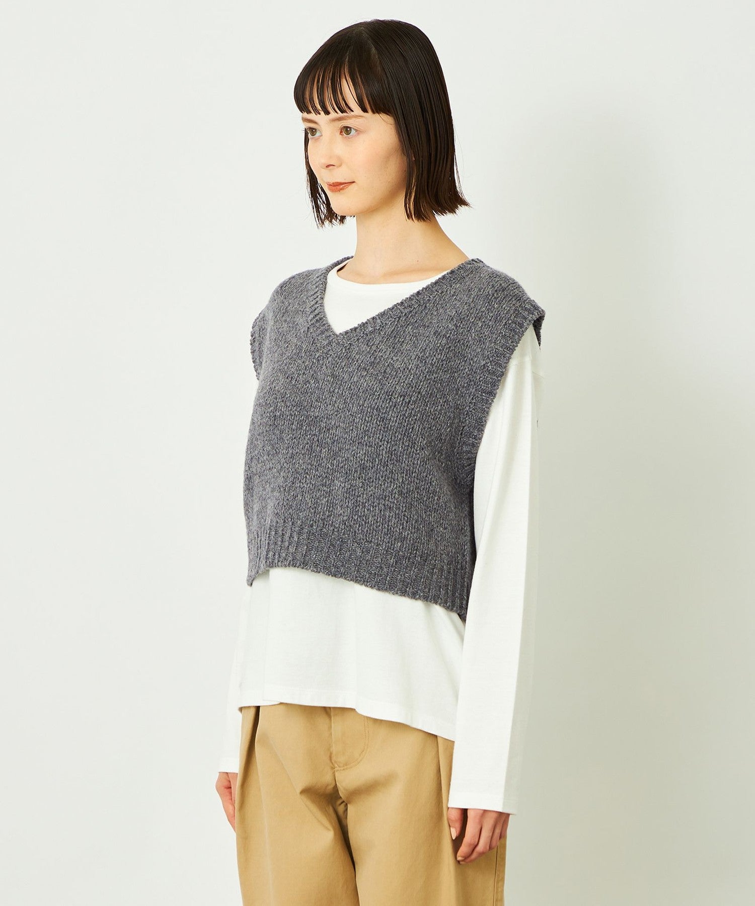 2301-R9N3666508__L,08,