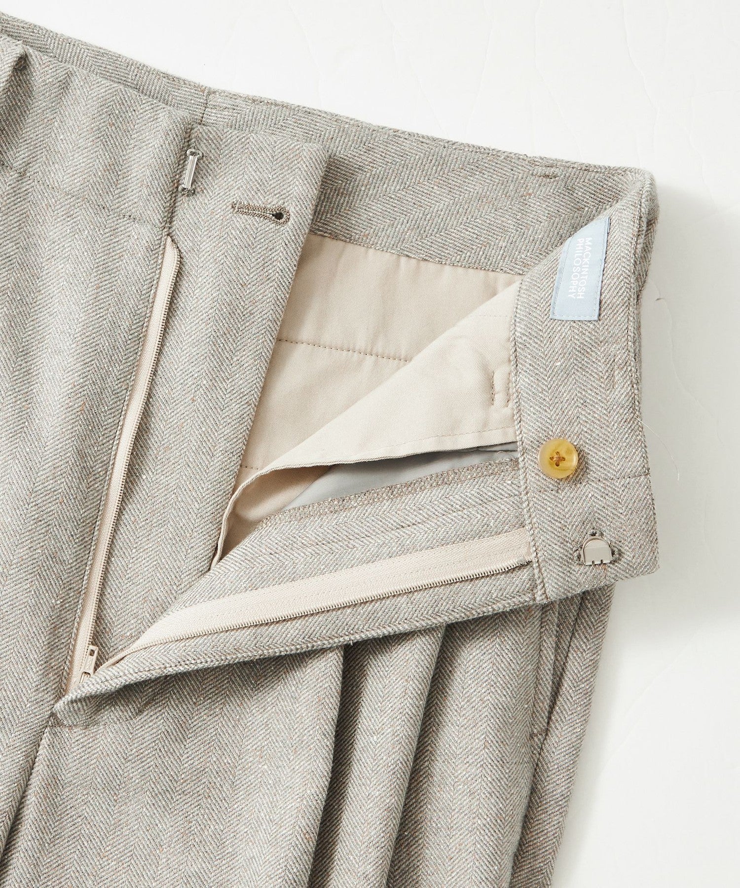 2301-R9R0165606__Q,06,