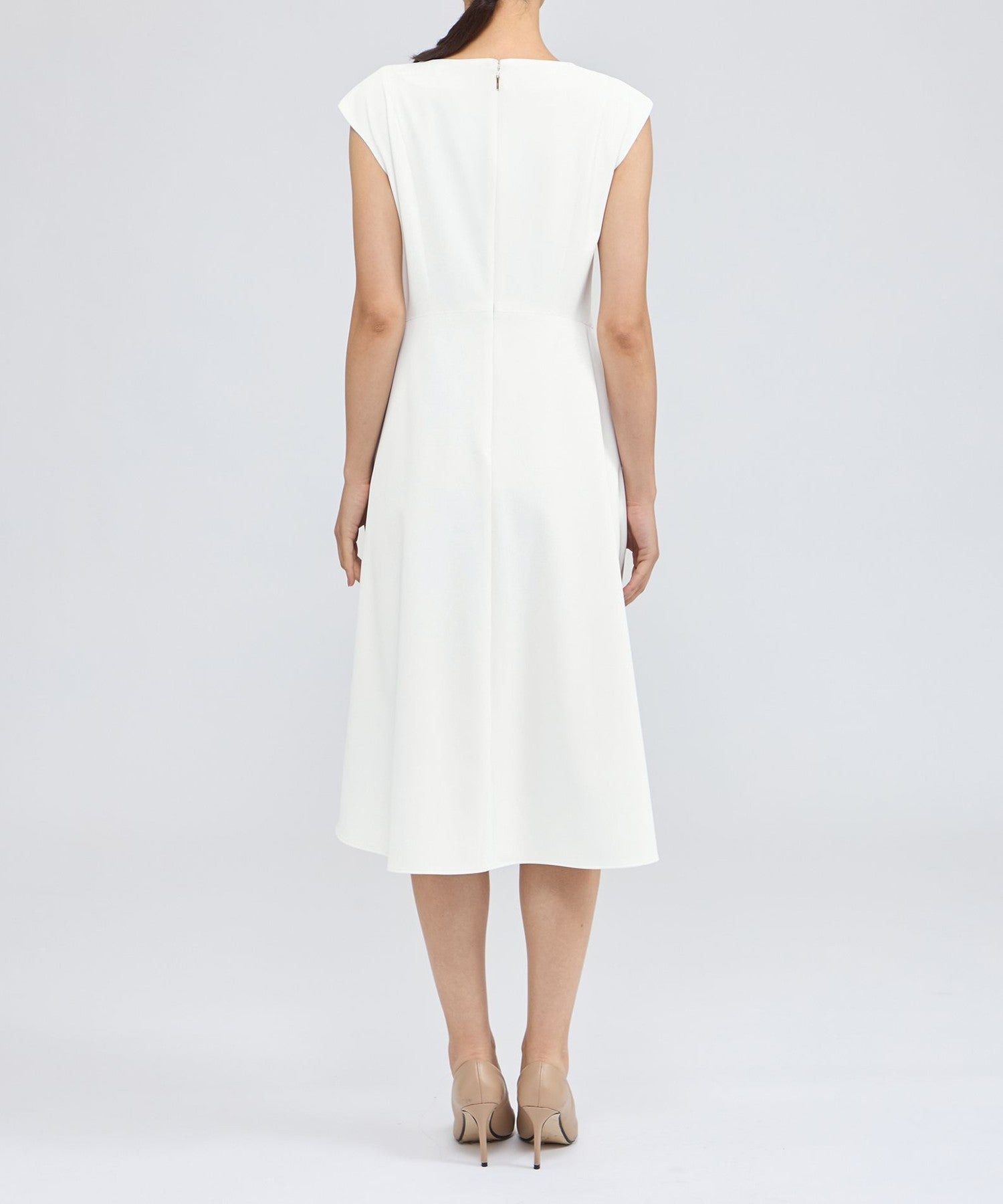 2321-M5J3058902__N,02,