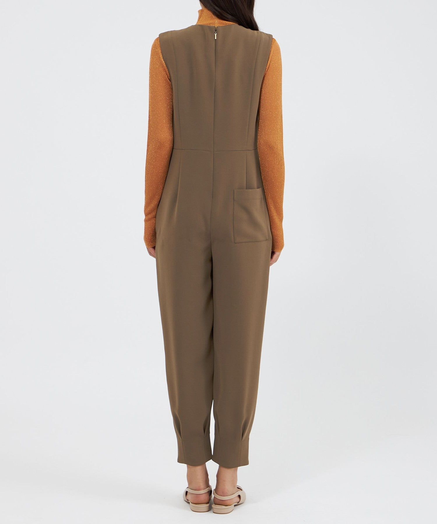 2321-M5J3862853__M,53,