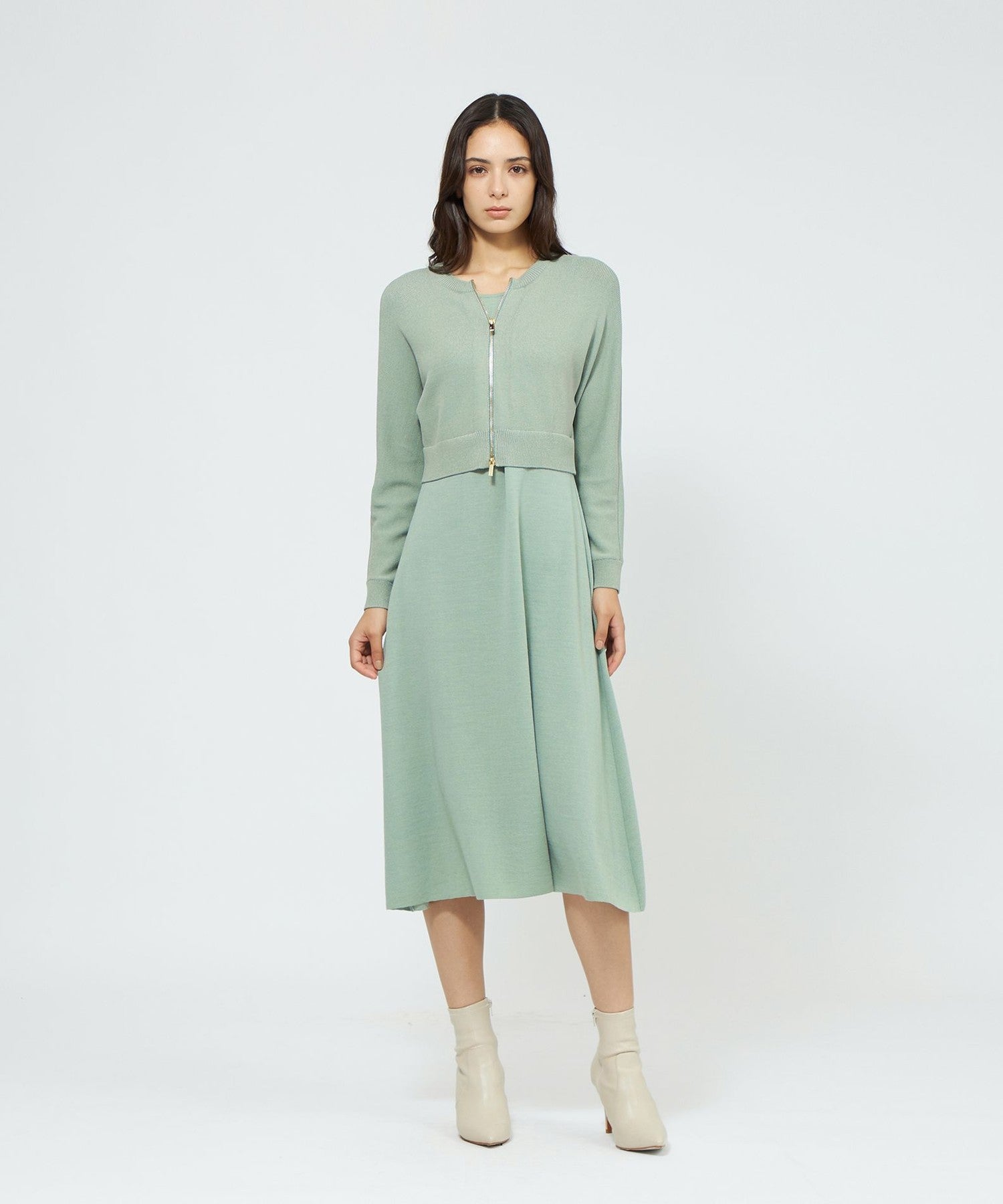 2321-M5J4565272__I,72,