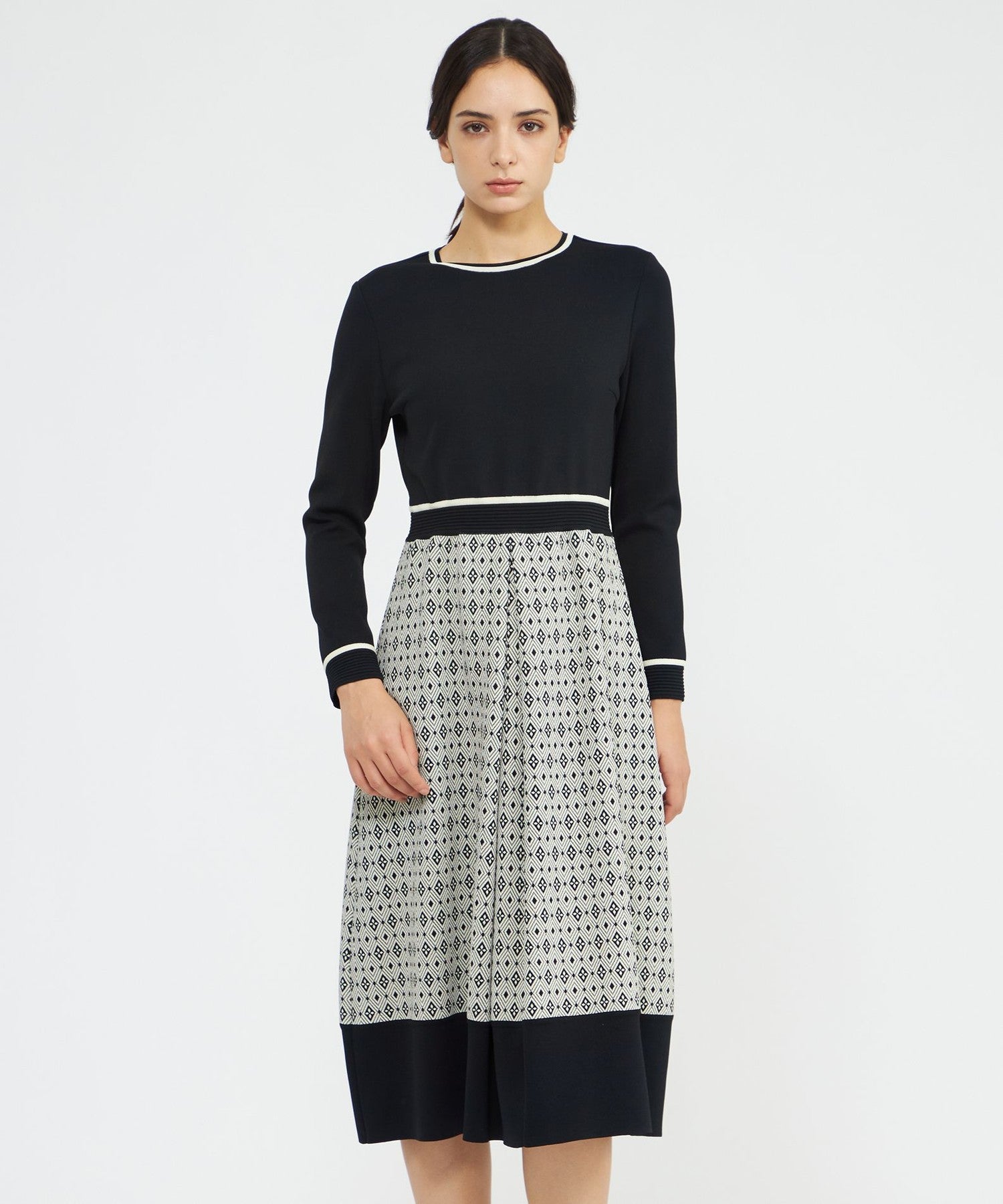 2321-M5J5067809__,09,モデル身長170cm 着用サイズ：40