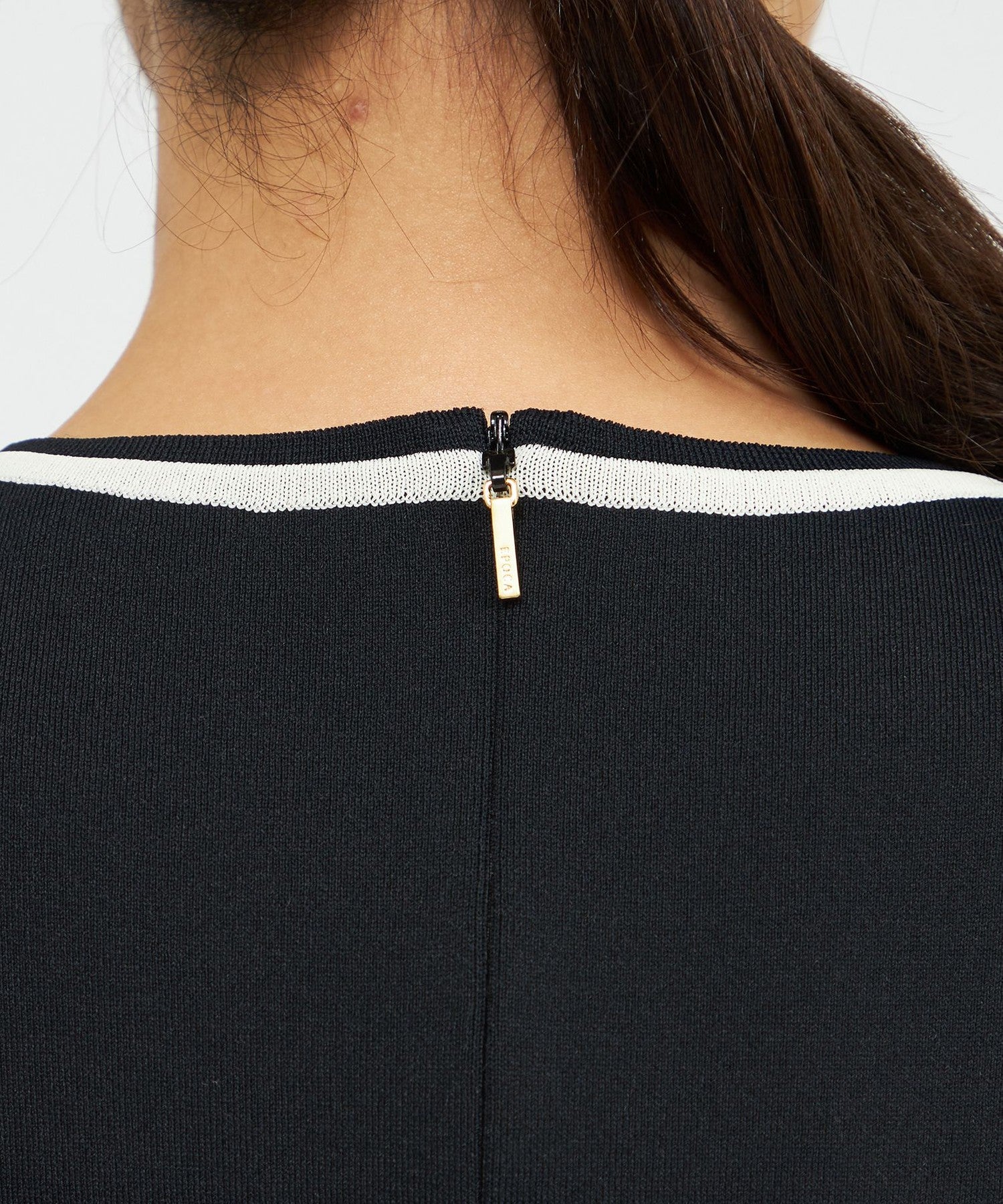 2321-M5J5067809__N,09,