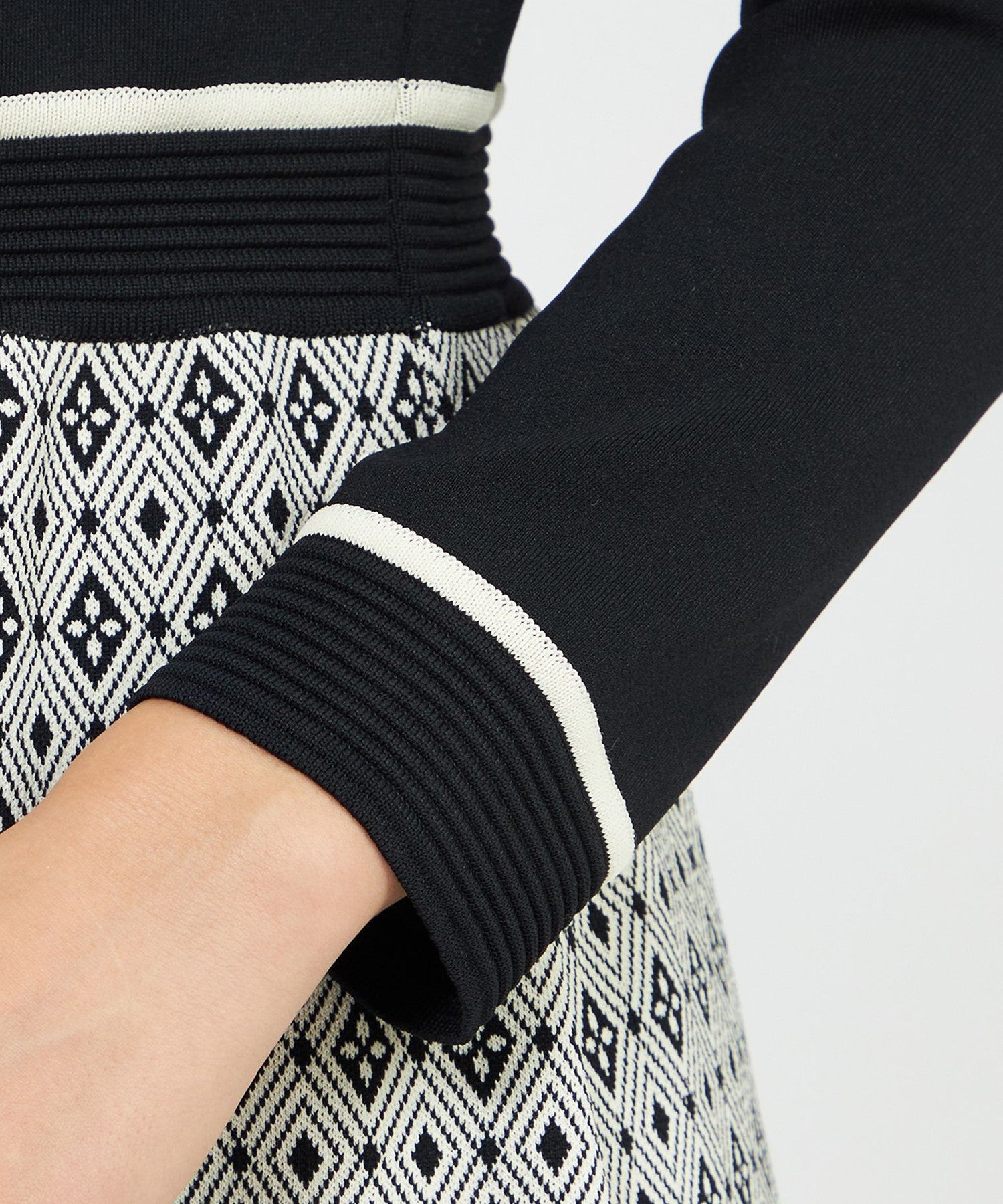 2321-M5J5067809__O,09,