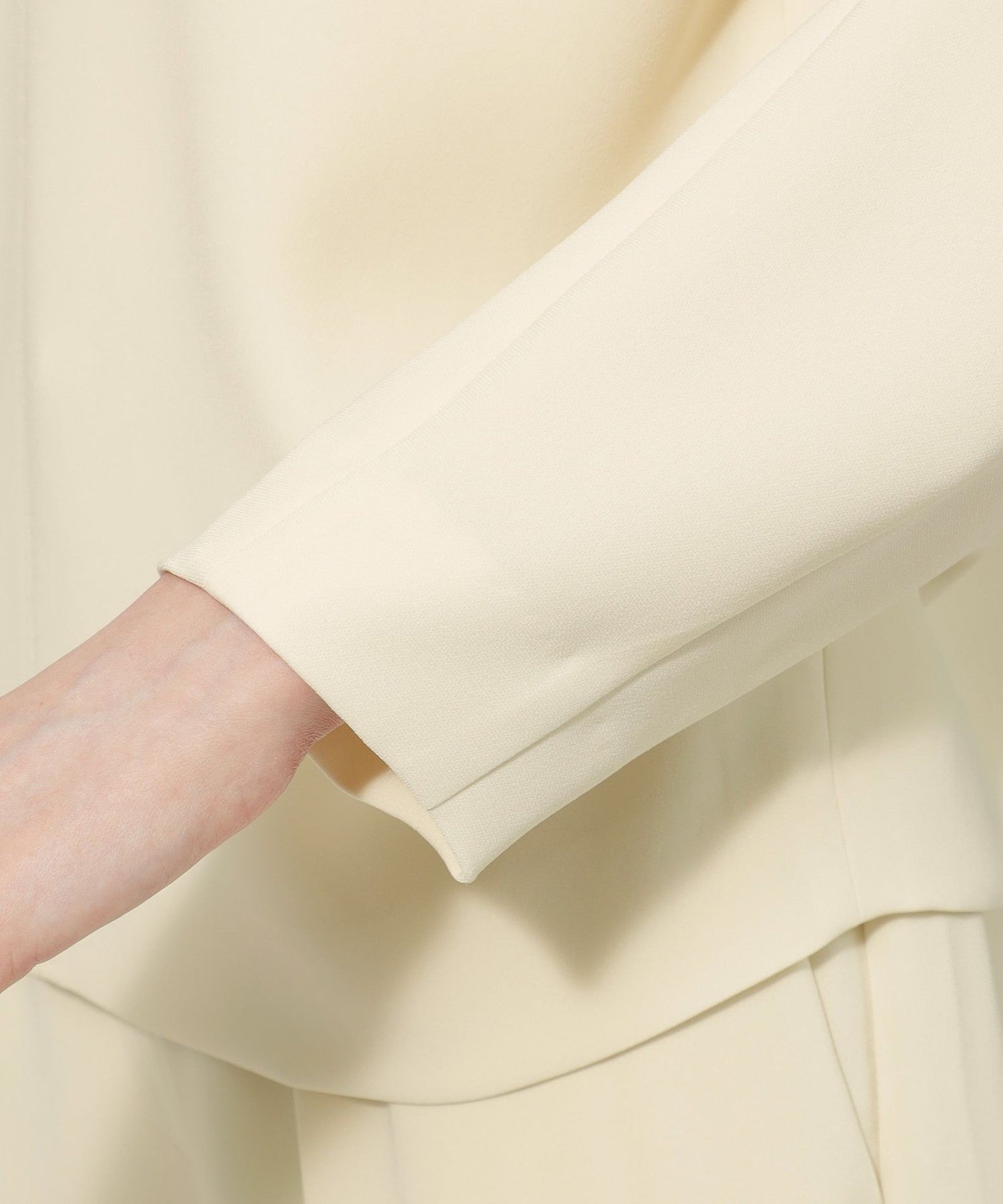 2321-M5M1042802__M,02,